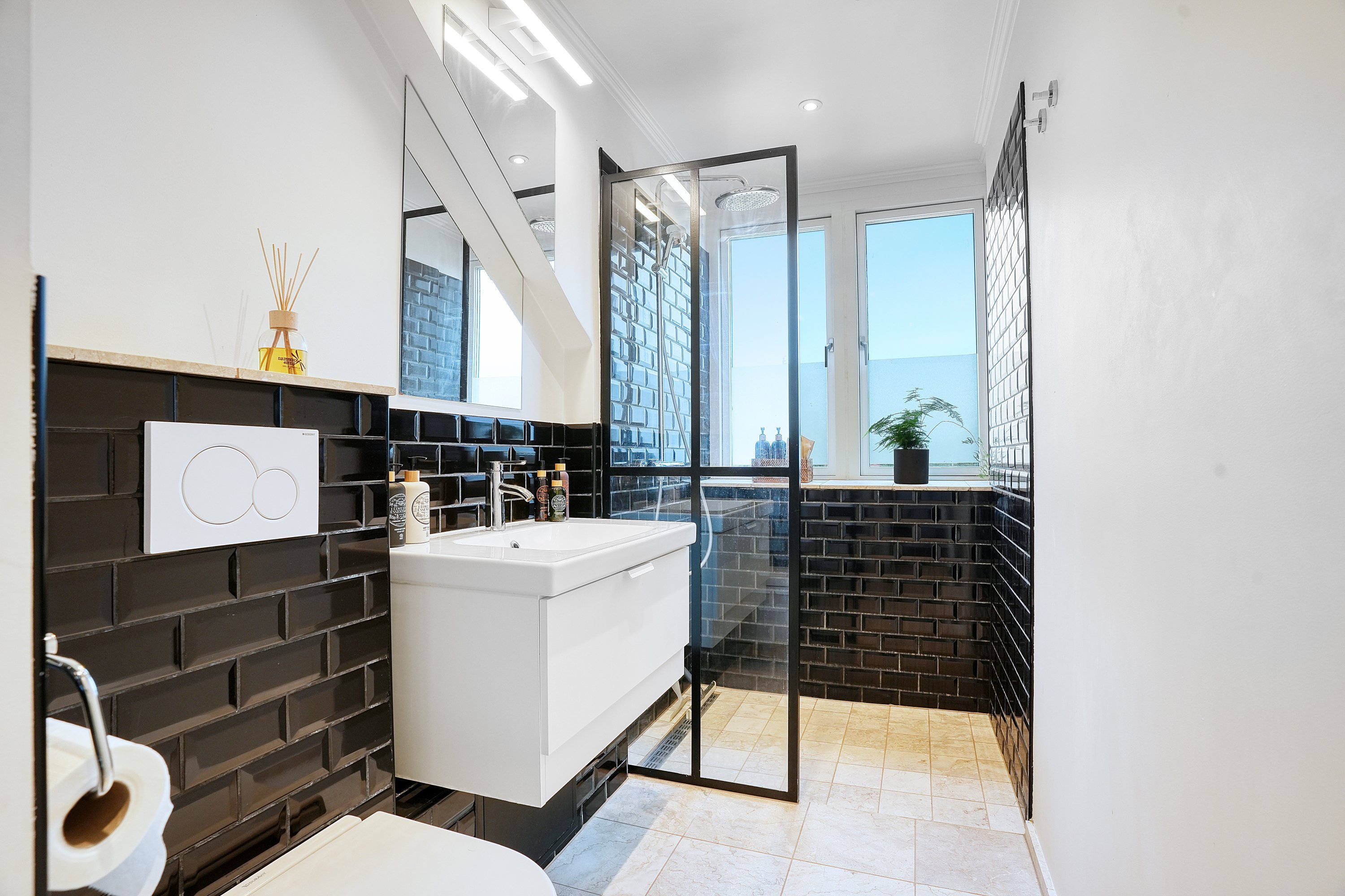 Fremhævet badeværelse billede i fuldskærmstilstand. Billede af Roskildevej 148B, 2., 2500 Valby