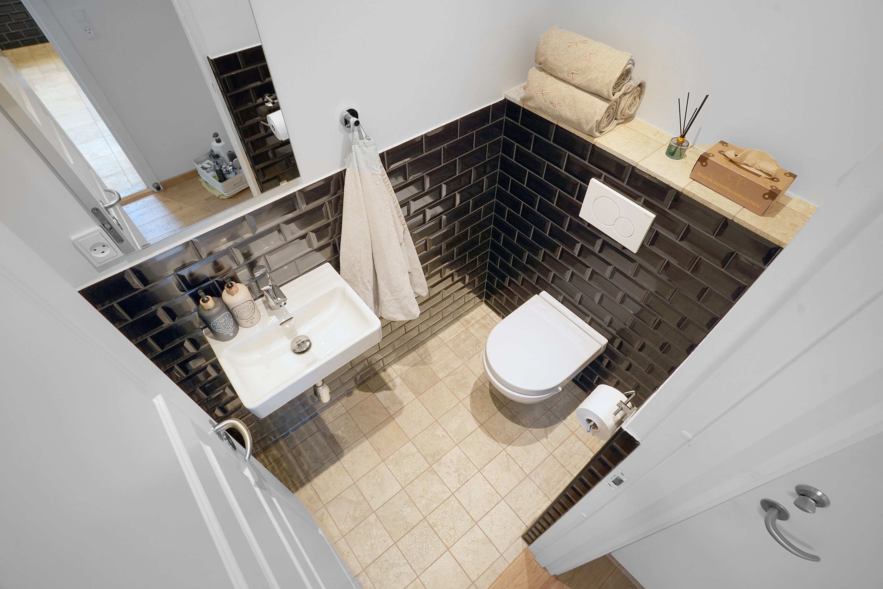 Fremhævet wc billede i fuldskærmstilstand. Billede af Roskildevej 148B, 2., 2500 Valby