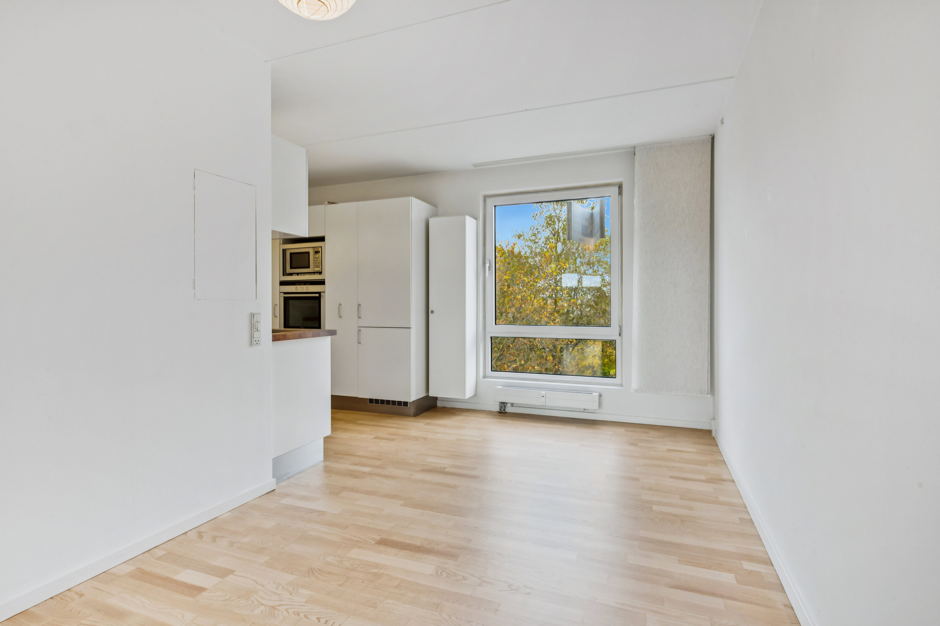 Miniaturebillede 1: værelse. Billede af Vinkelvej 12E, 3. th., 2800 Kongens Lyngby