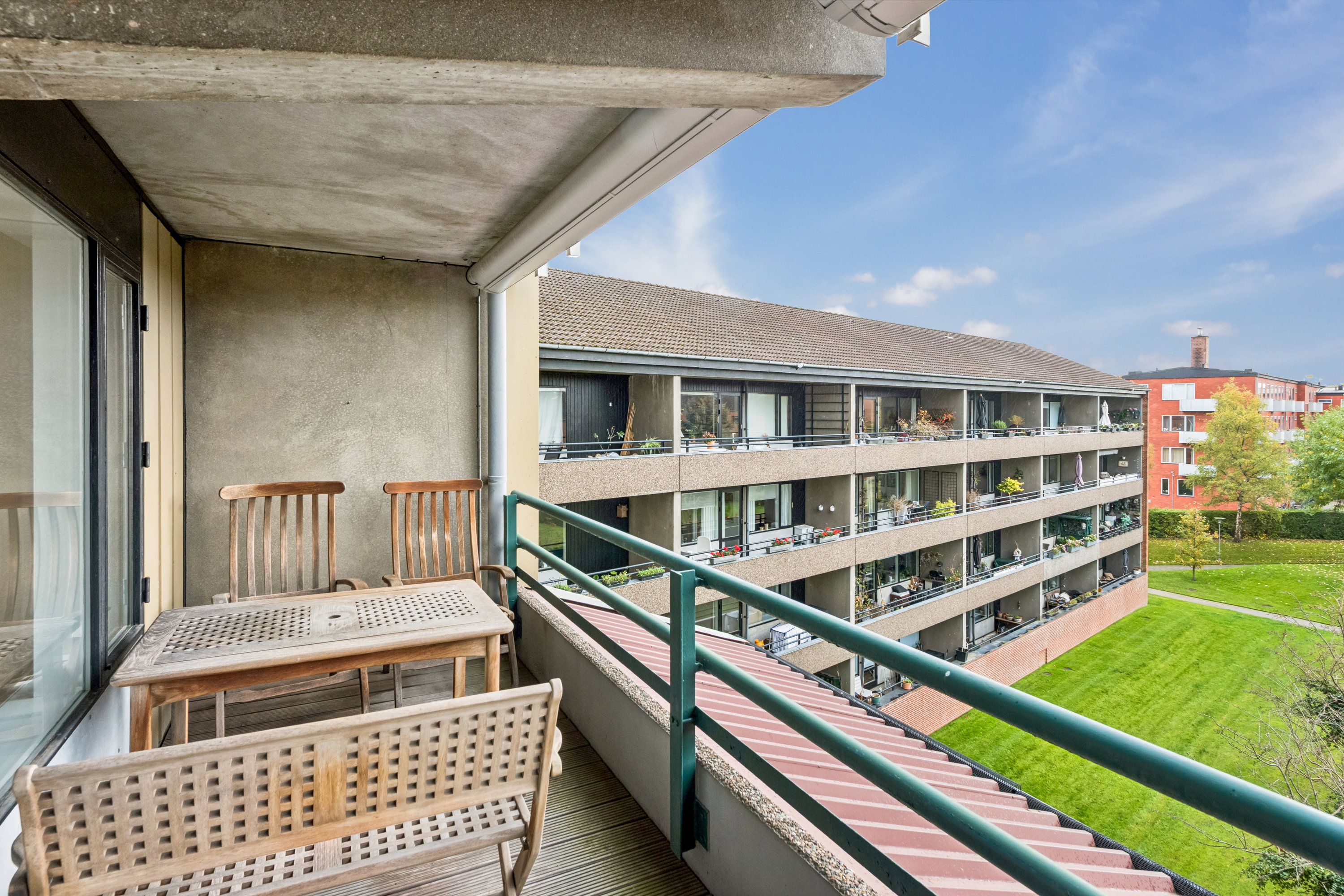 Fremhævet altan billede i fuldskærmstilstand. Billede af Vinkelvej 12E, 3. th., 2800 Kongens Lyngby