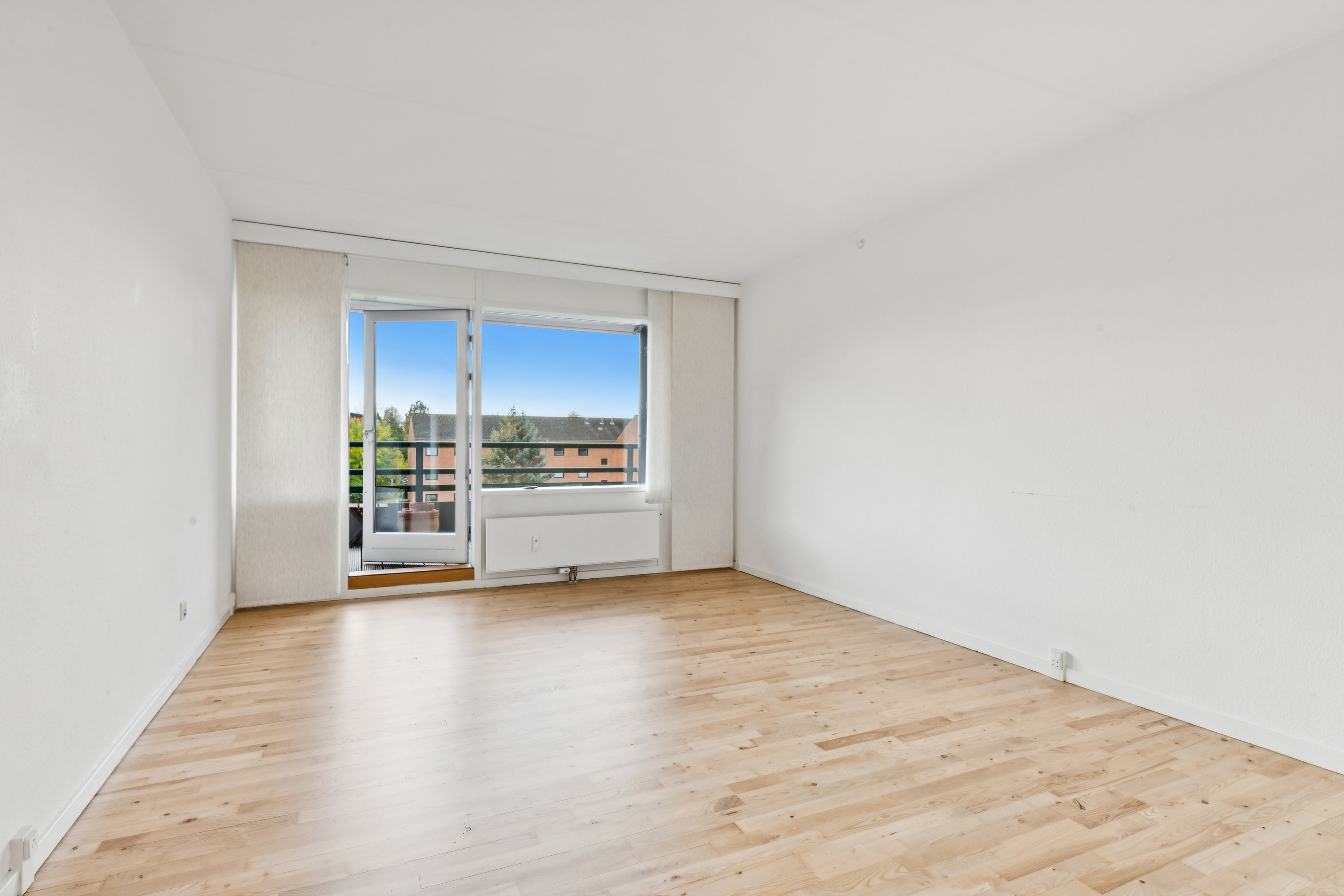 Fremhævet stue billede i fuldskærmstilstand. Billede af Vinkelvej 12E, 3. th., 2800 Kongens Lyngby