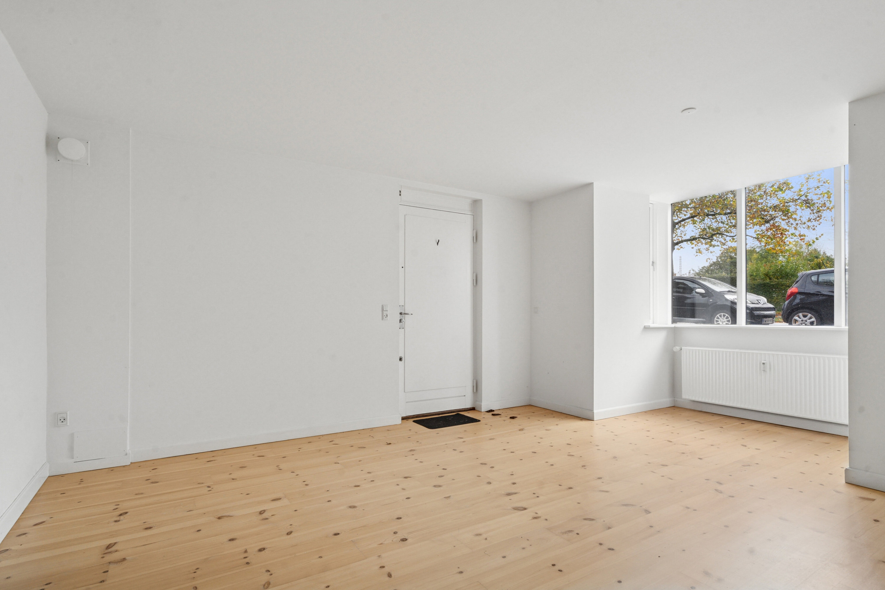 Fremhævet stue billede i fuldskærmstilstand. Billede af Langelandsgade 201, kld.., 8200 Aarhus N