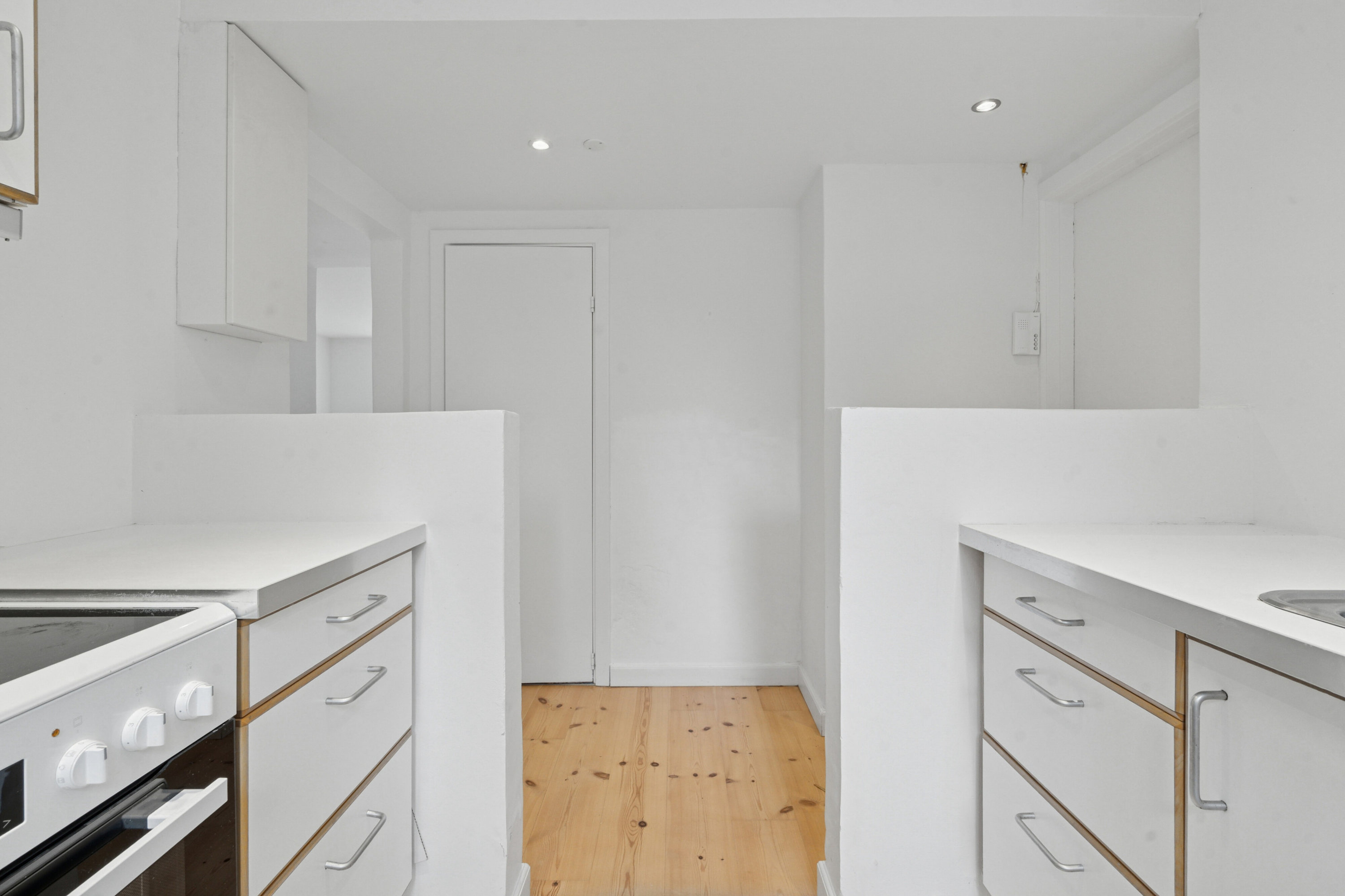 Fremhævet køkken billede i fuldskærmstilstand. Billede af Langelandsgade 201, kld.., 8200 Aarhus N