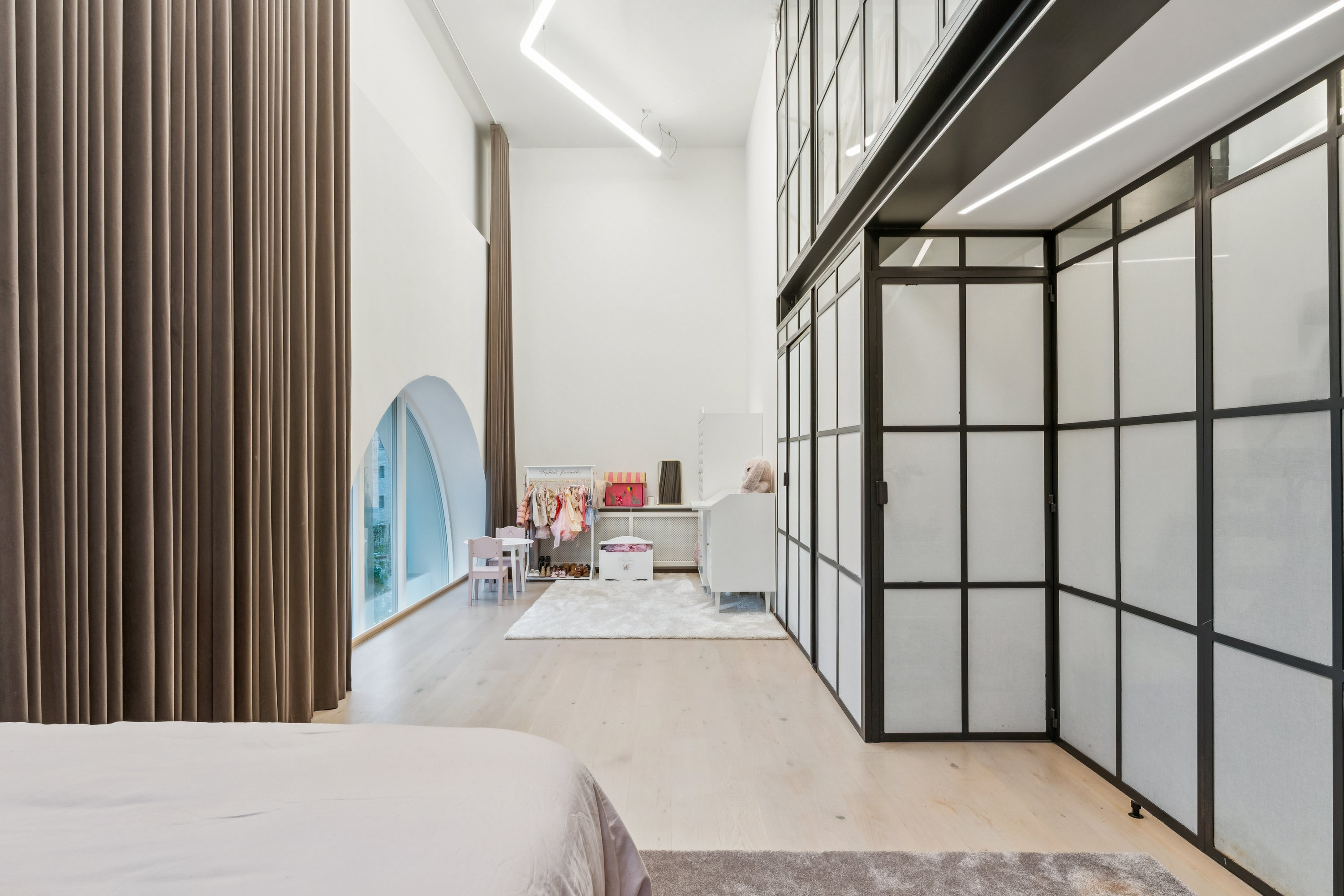 Fremhævet værelse billede i fuldskærmstilstand. Billede af Klerkegade 2C, 1. th., 1308 København K