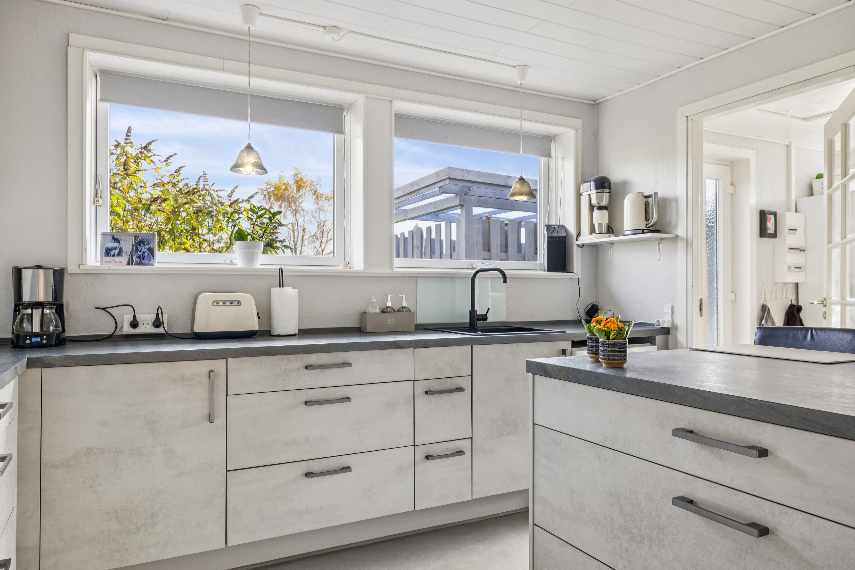 Fremhævet køkken billede i fuldskærmstilstand. Billede af Kløvermarken 38, Skallebølle, 5492 Vissenbjerg