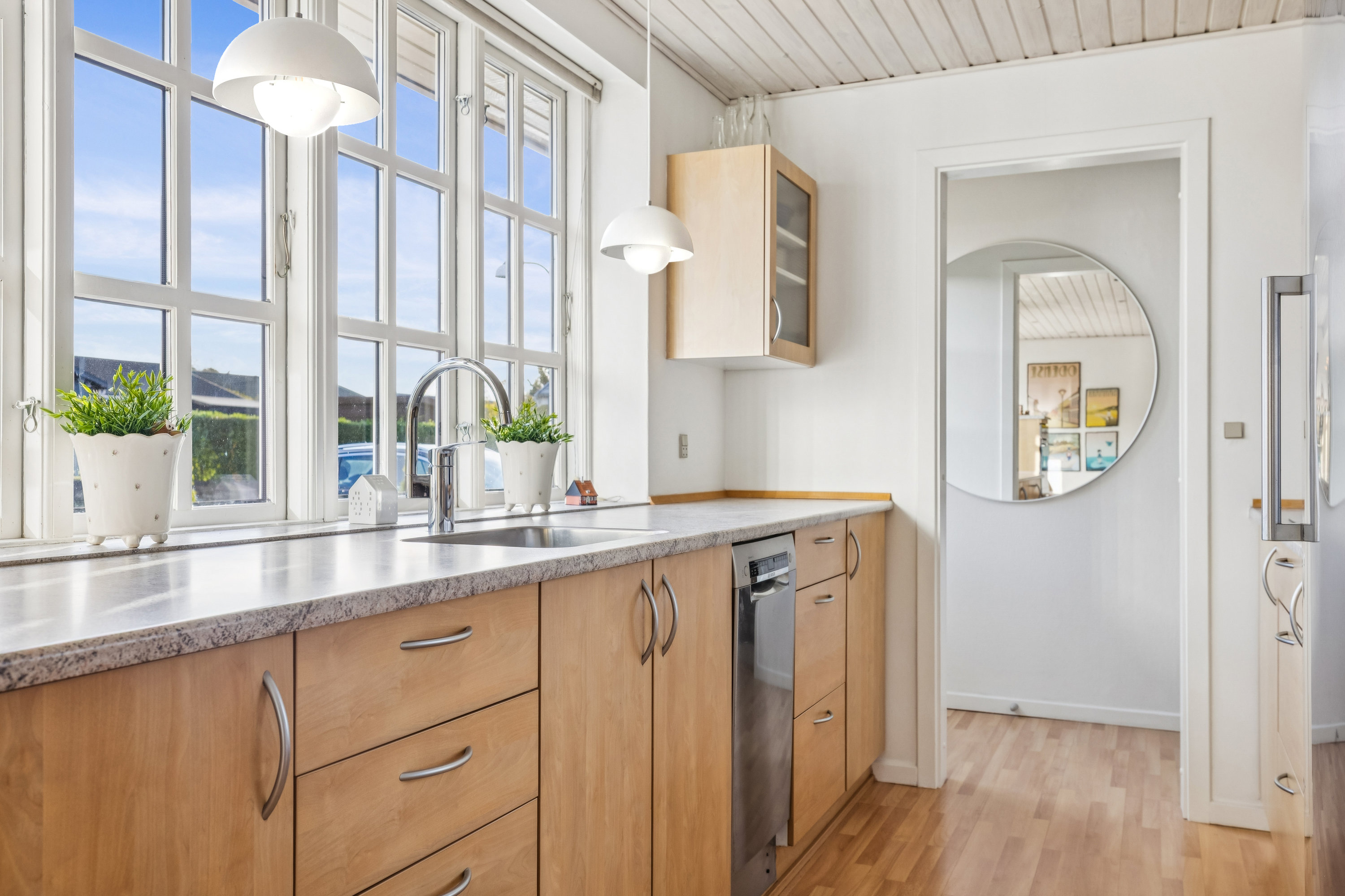 Fremhævet køkken billede i fuldskærmstilstand. Billede af Ørnevej 102, Snestrup, 5210 Odense NV