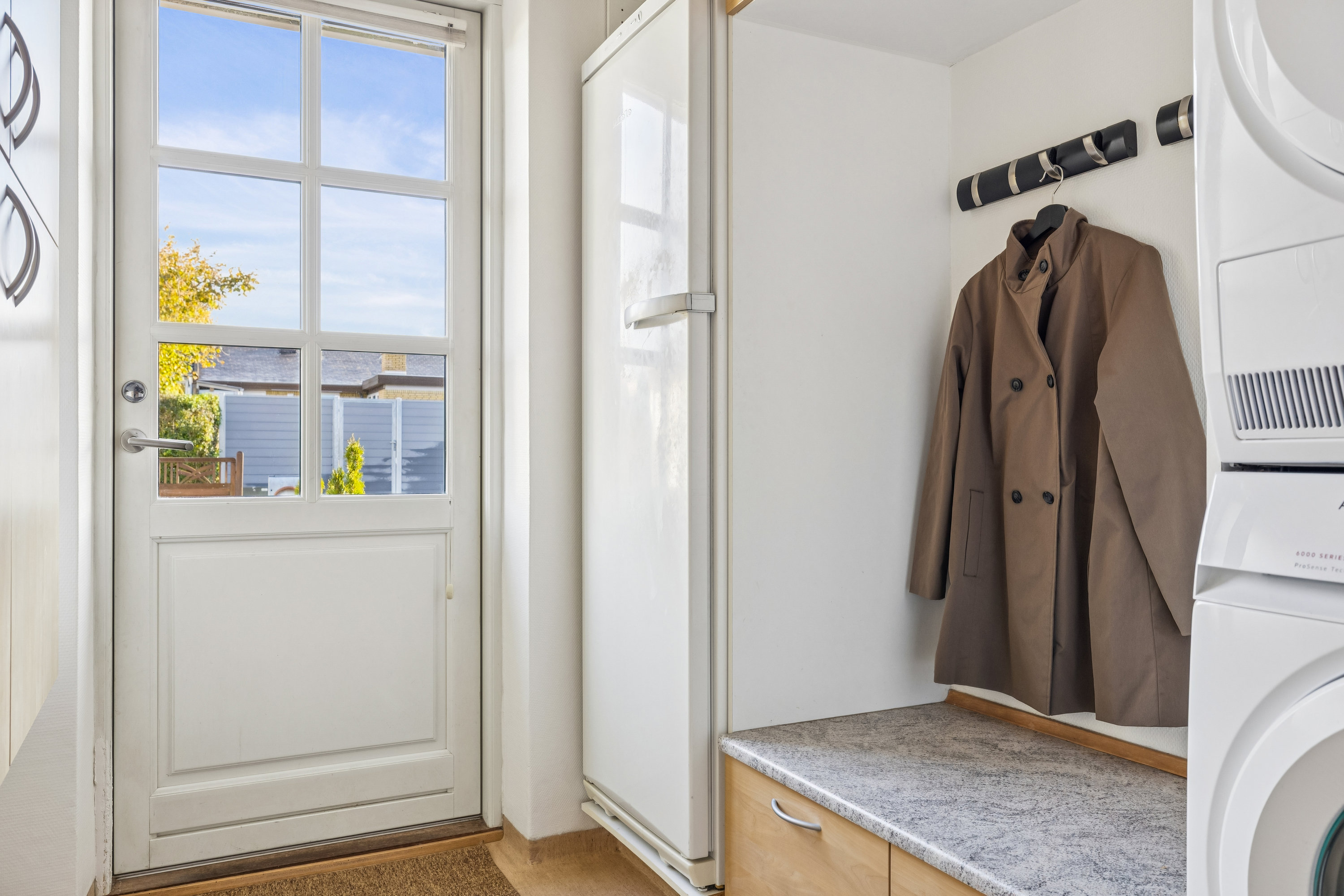 Fremhævet entré billede i fuldskærmstilstand. Billede af Ørnevej 102, Snestrup, 5210 Odense NV