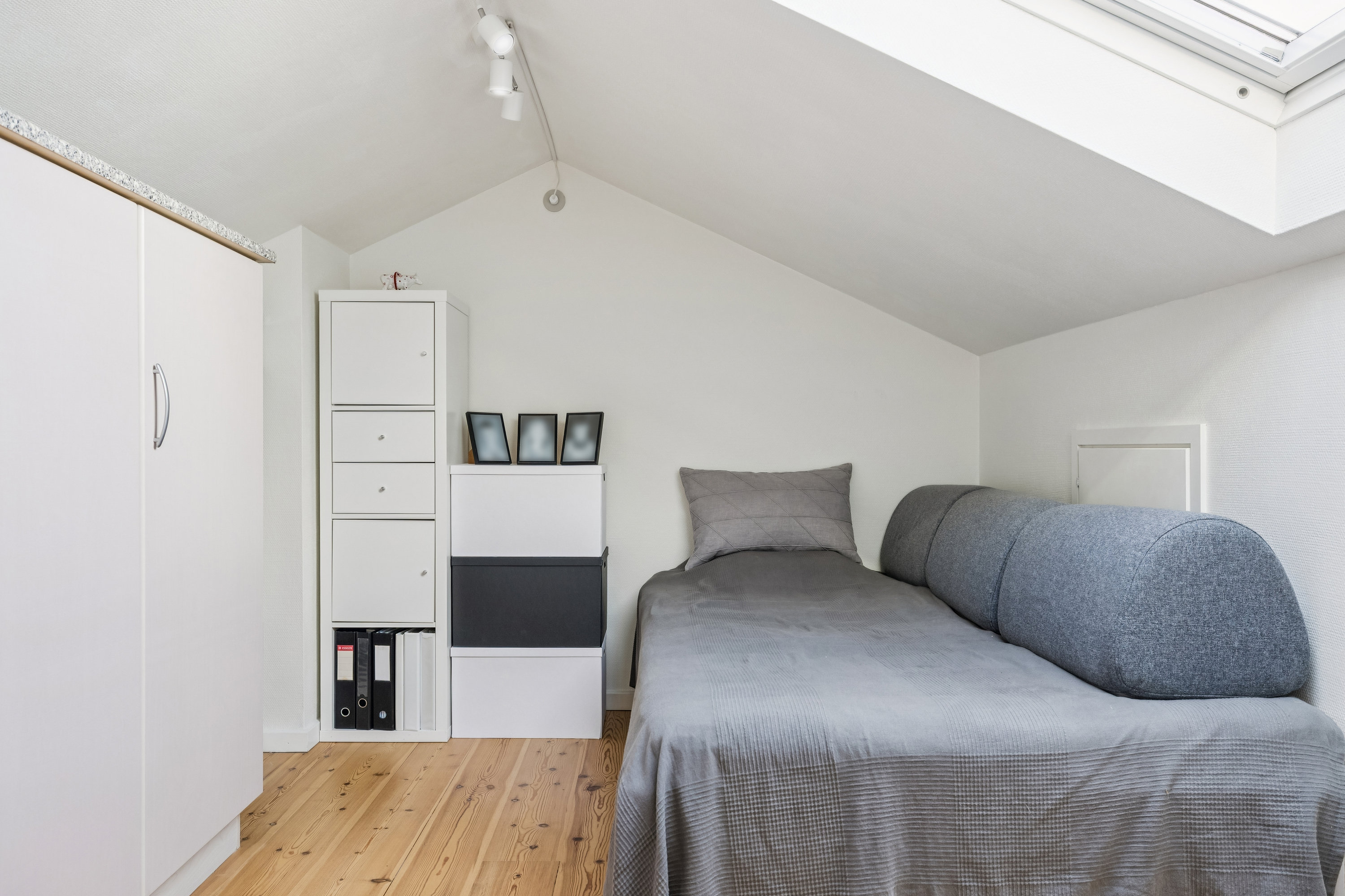 Fremhævet værelse billede i fuldskærmstilstand. Billede af Ørnevej 102, Snestrup, 5210 Odense NV