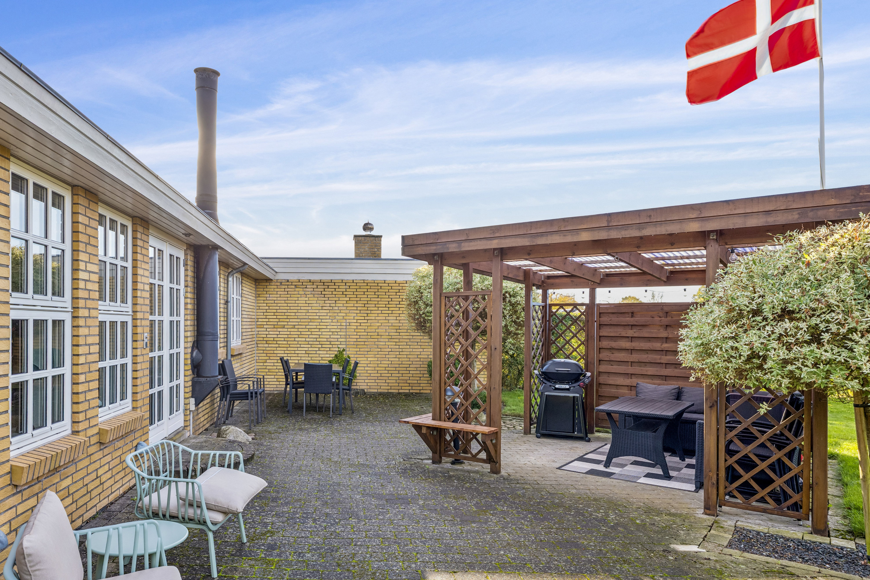 Fremhævet andet billede i fuldskærmstilstand. Billede af Ørnevej 102, Snestrup, 5210 Odense NV