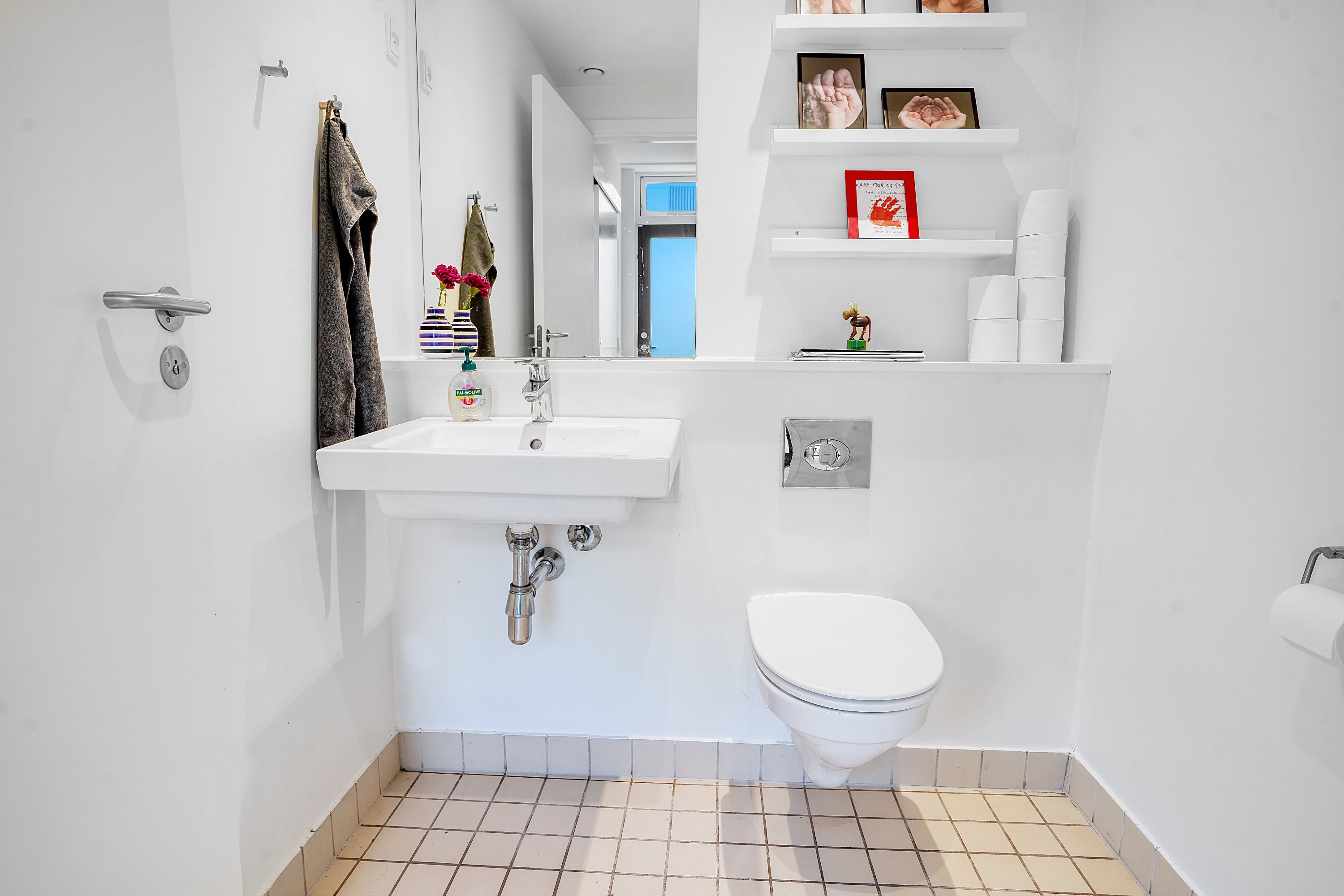 Fremhævet entré billede i fuldskærmstilstand. Billede af Belvederevej 6E, 3000 Helsingør