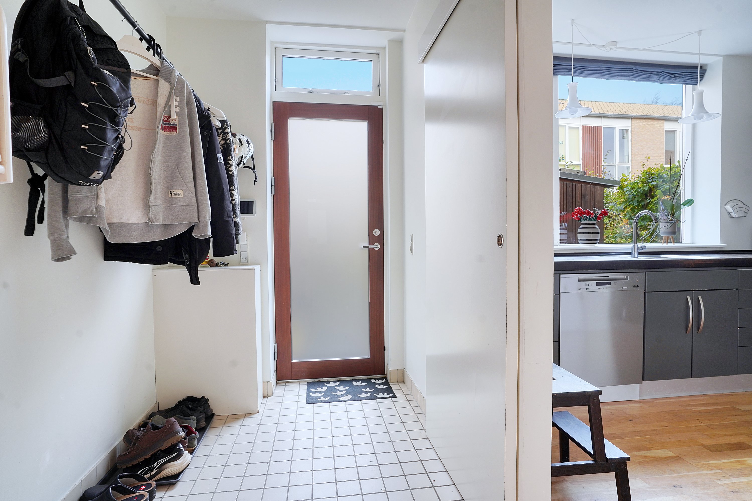 Fremhævet entré billede i fuldskærmstilstand. Billede af Belvederevej 6E, 3000 Helsingør