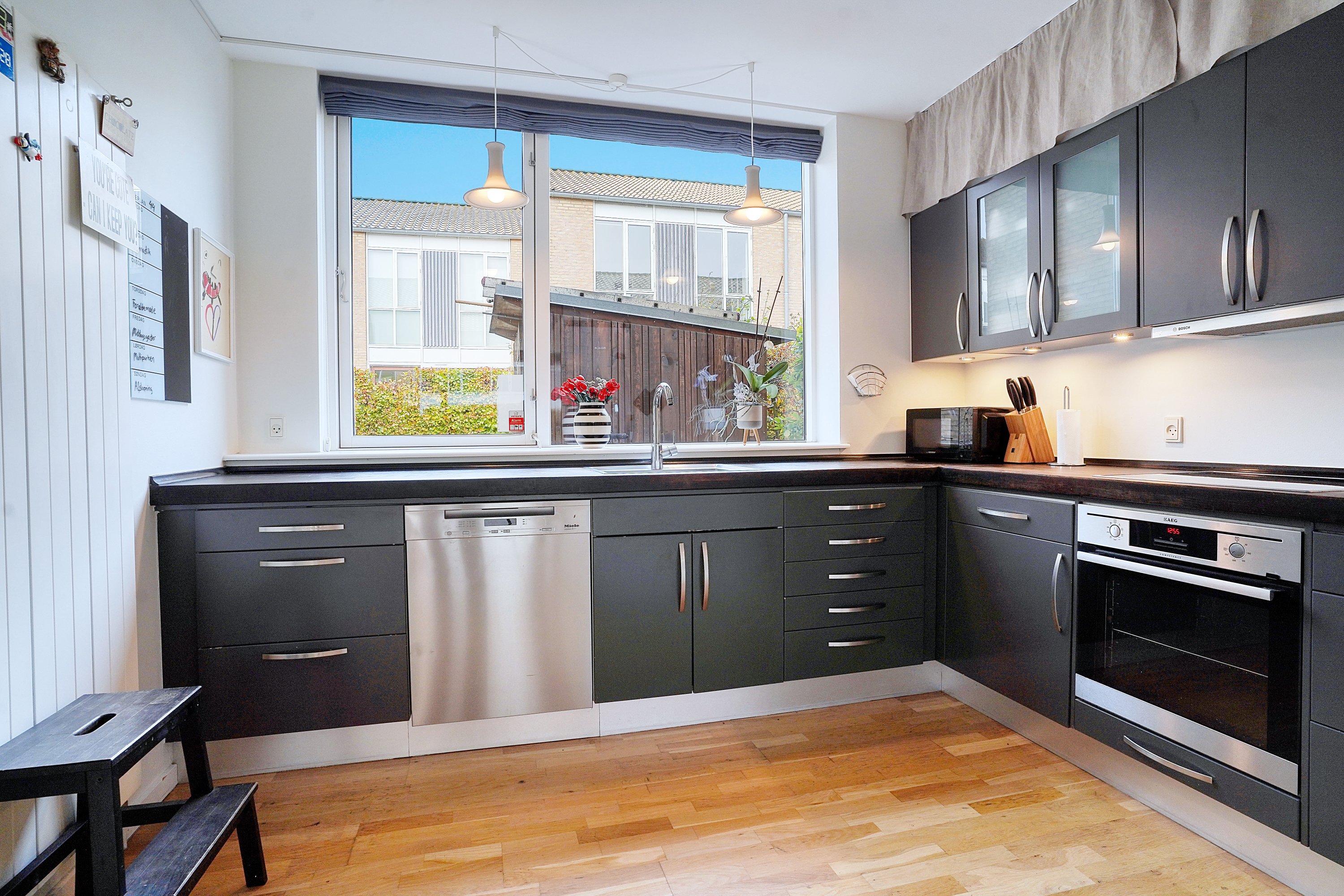 Fremhævet køkken billede i fuldskærmstilstand. Billede af Belvederevej 6E, 3000 Helsingør