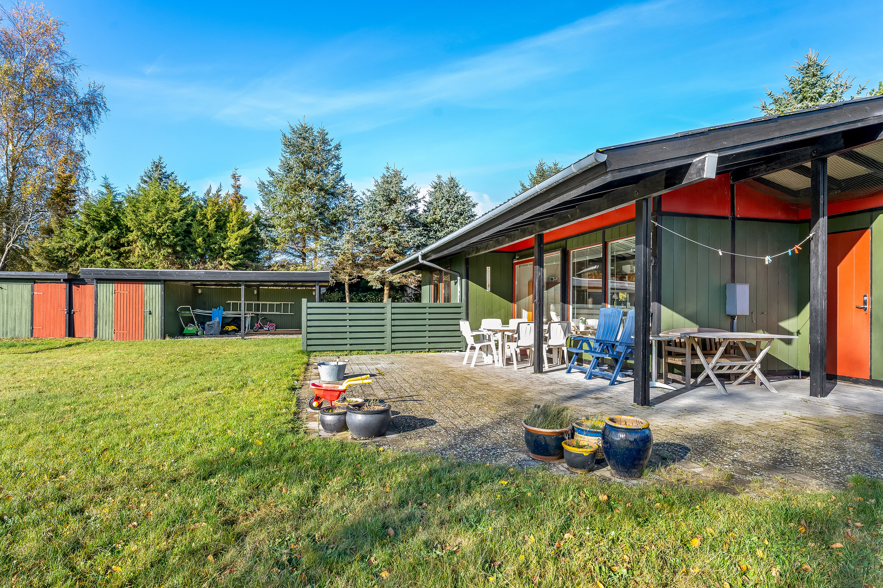 Fremhævet terrasse billede i fuldskærmstilstand. Billede af Filosofstræde 10, Hummingen, 4983 Dannemare