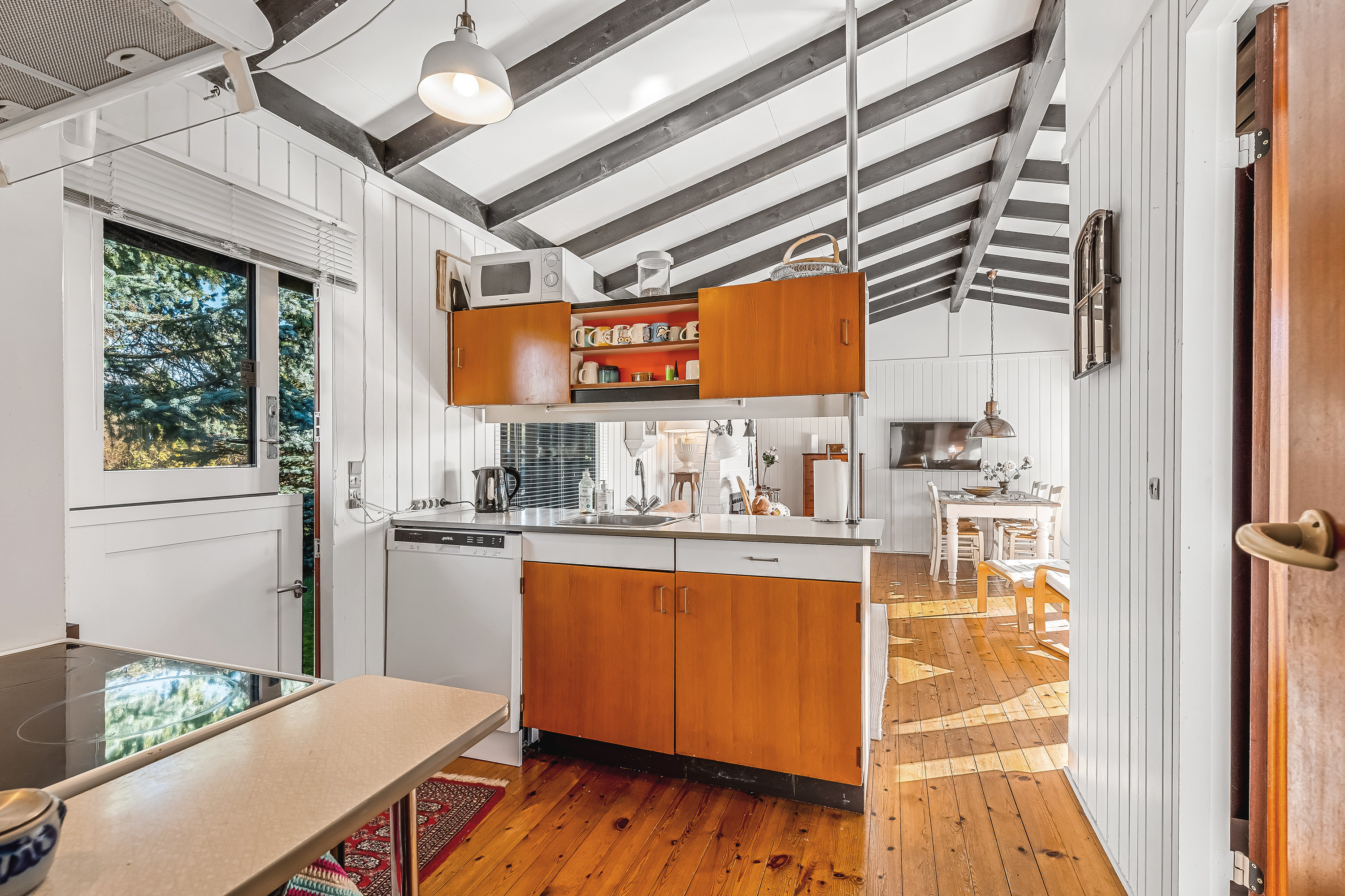 Fremhævet køkken billede i fuldskærmstilstand. Billede af Filosofstræde 10, Hummingen, 4983 Dannemare