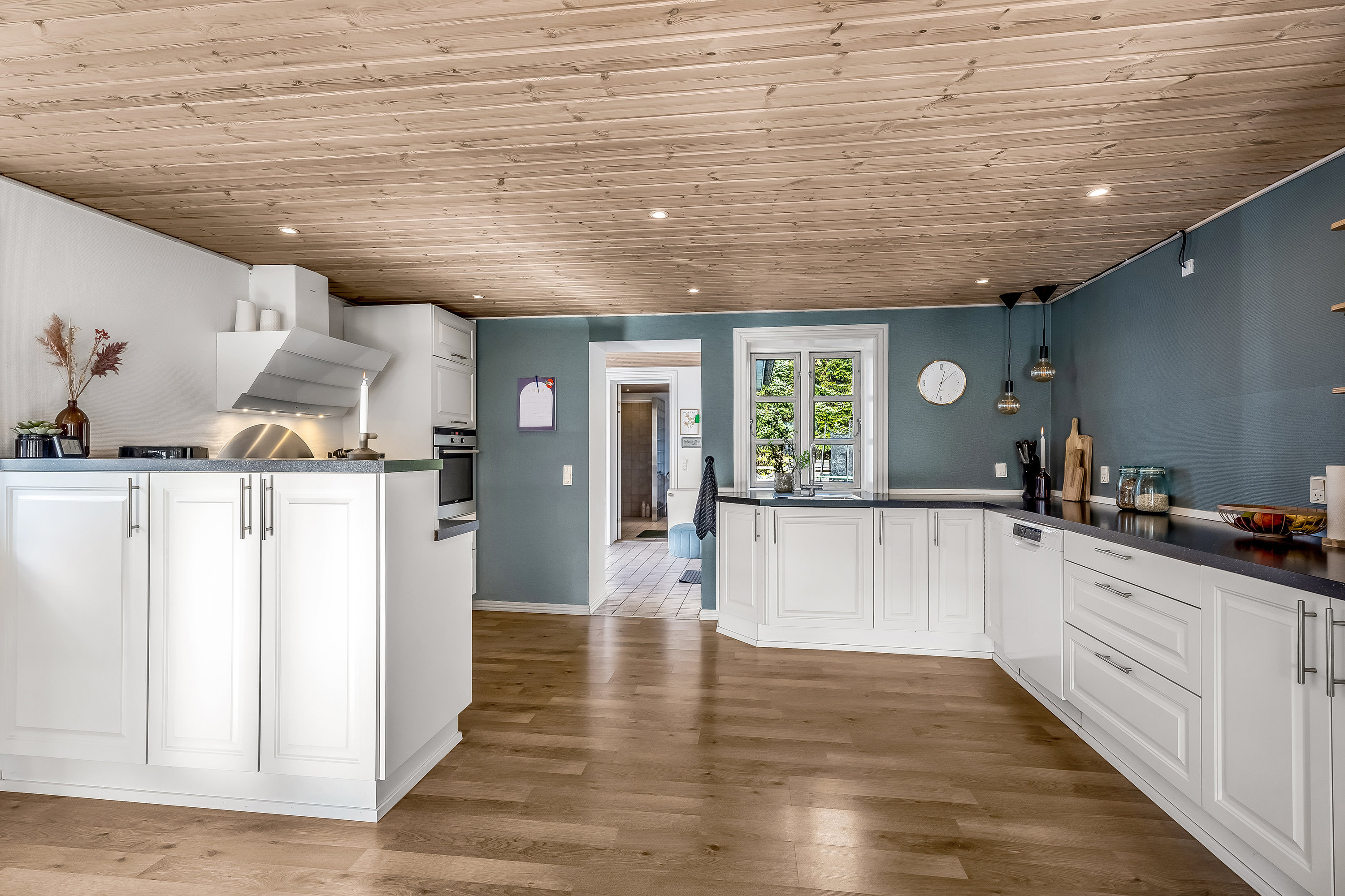 Fremhævet køkken billede i fuldskærmstilstand. Billede af Tillitsevej 23, 4983 Dannemare