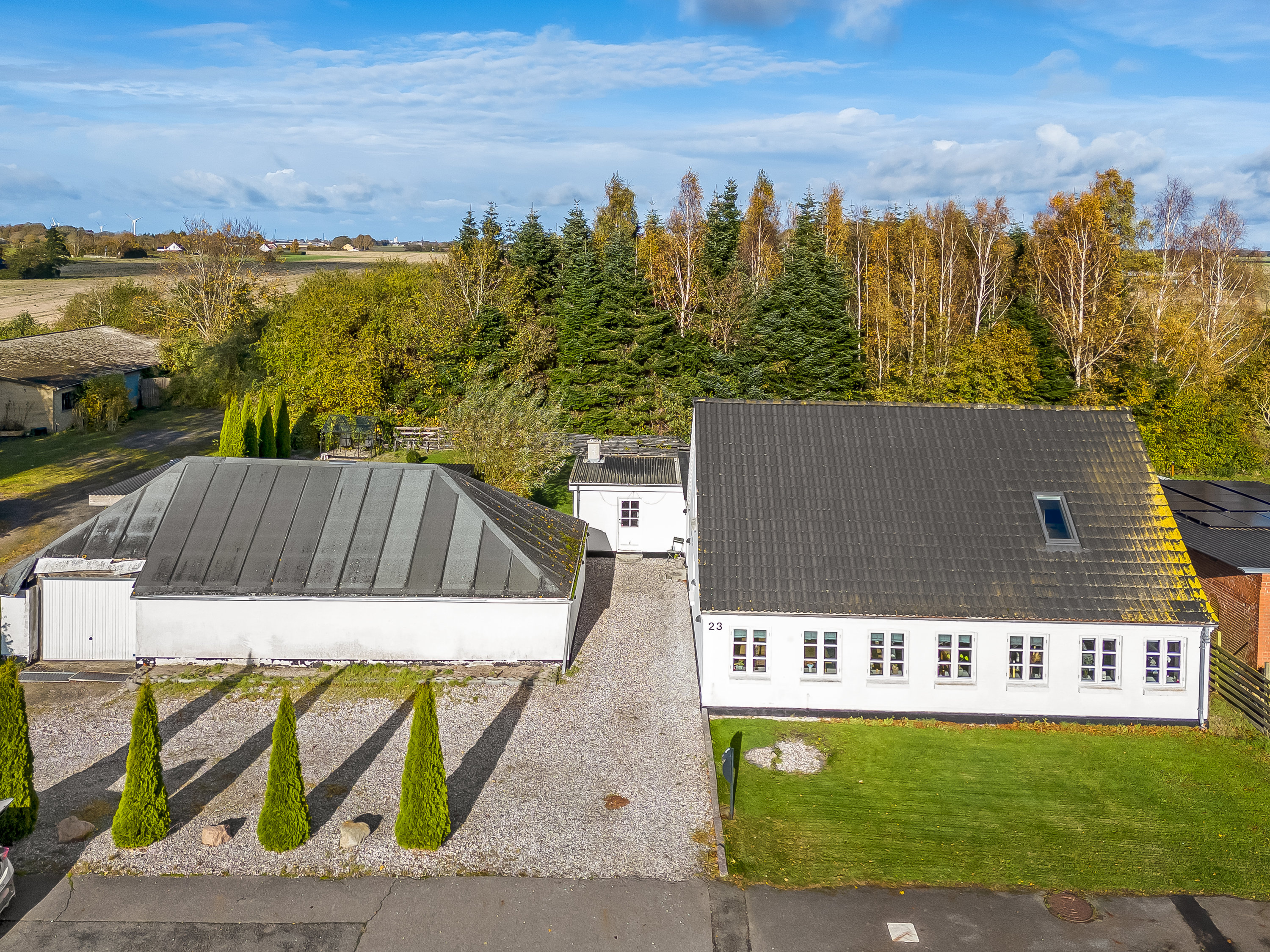 Fremhævet mastefoto billede i fuldskærmstilstand. Billede af Tillitsevej 23, 4983 Dannemare