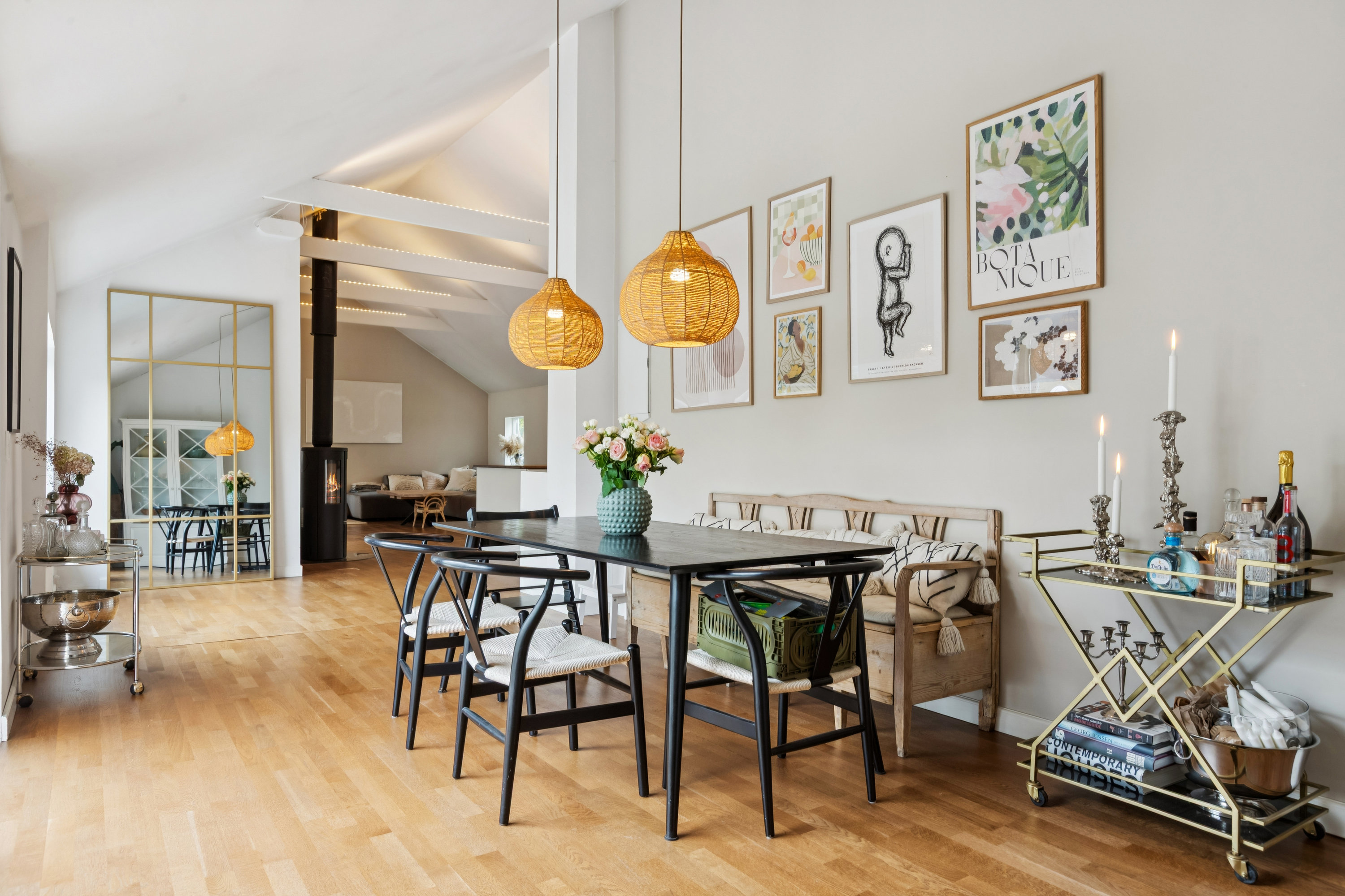 Fremhævet stue billede i fuldskærmstilstand. Billede af Kongelundsvej 630, 2791 Dragør