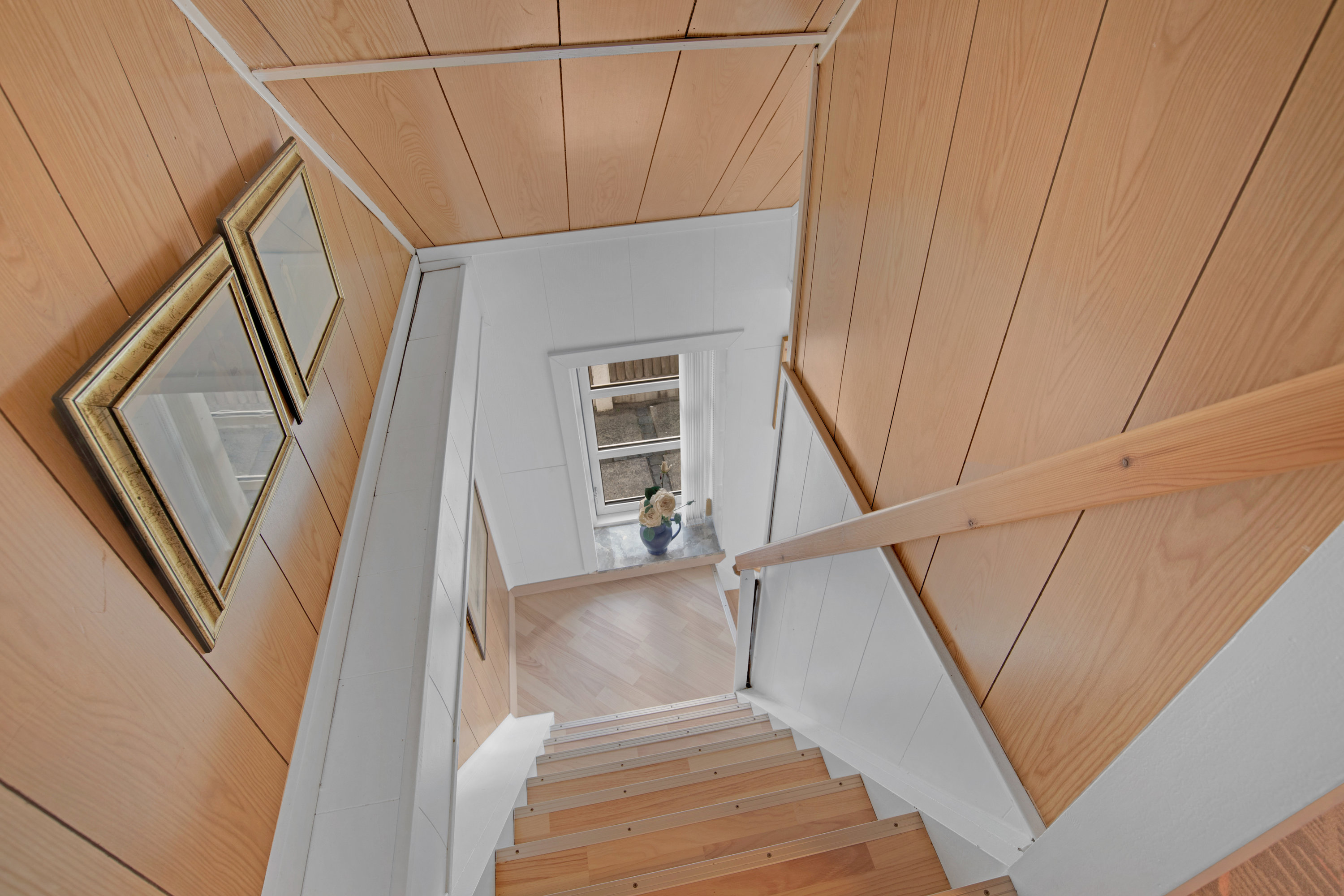 Fremhævet trappe billede i fuldskærmstilstand. Billede af Plantagevej 24, Søndervig, 6950 Ringkøbing