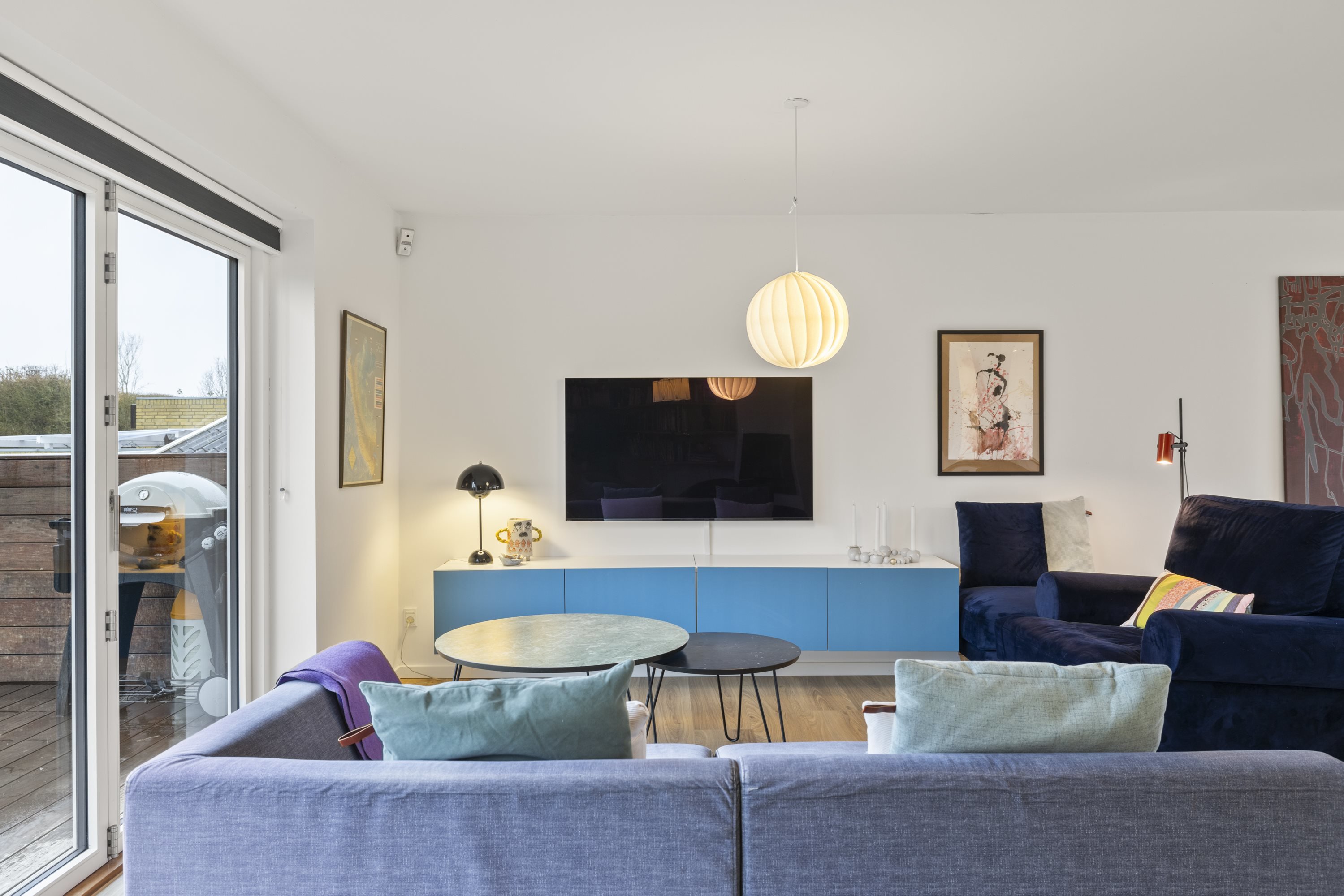 Fremhævet stue billede i fuldskærmstilstand. Billede af Bjernemarksvej 35, Tåsinge, 5700 Svendborg