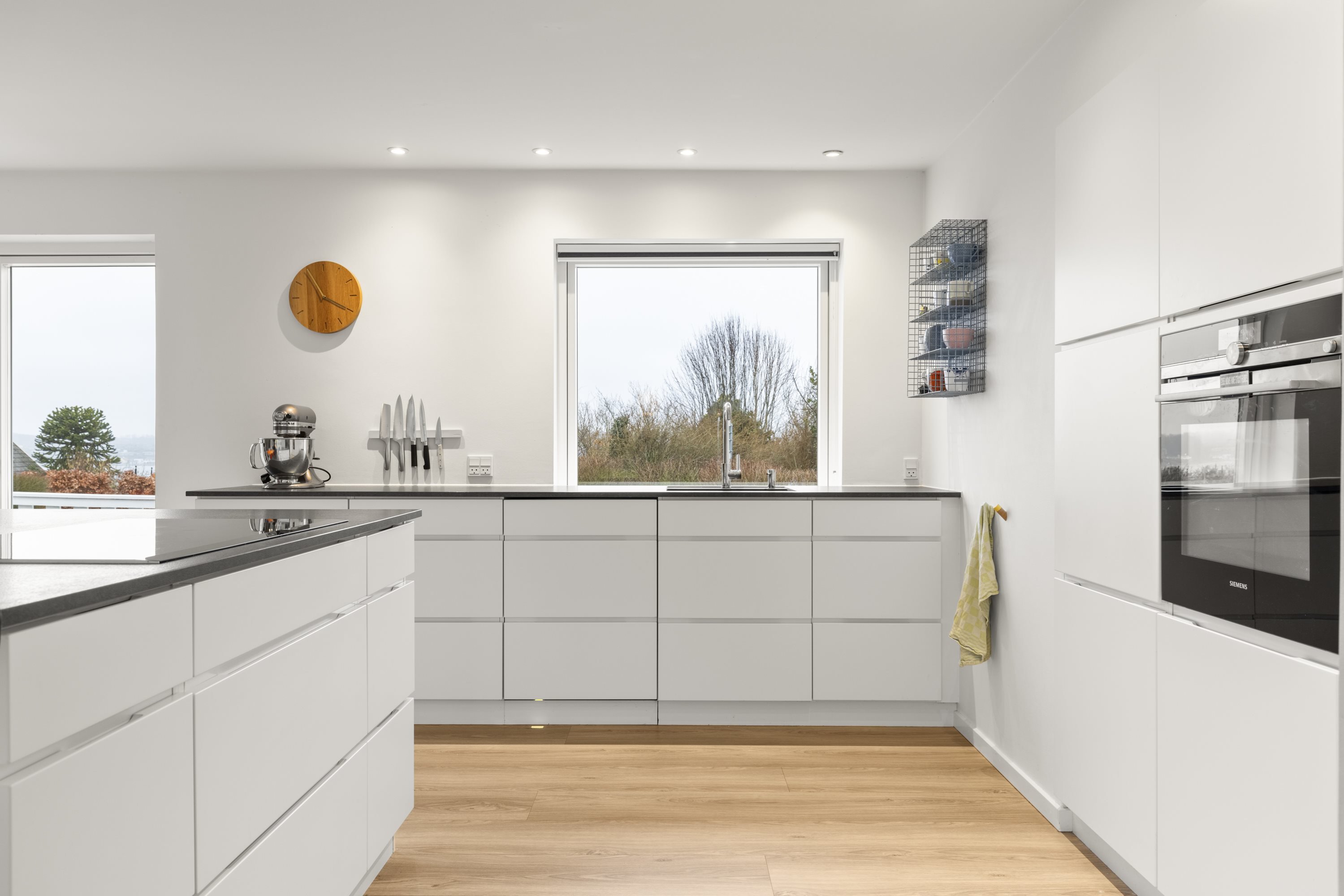 Fremhævet køkken billede i fuldskærmstilstand. Billede af Bjernemarksvej 35, Tåsinge, 5700 Svendborg