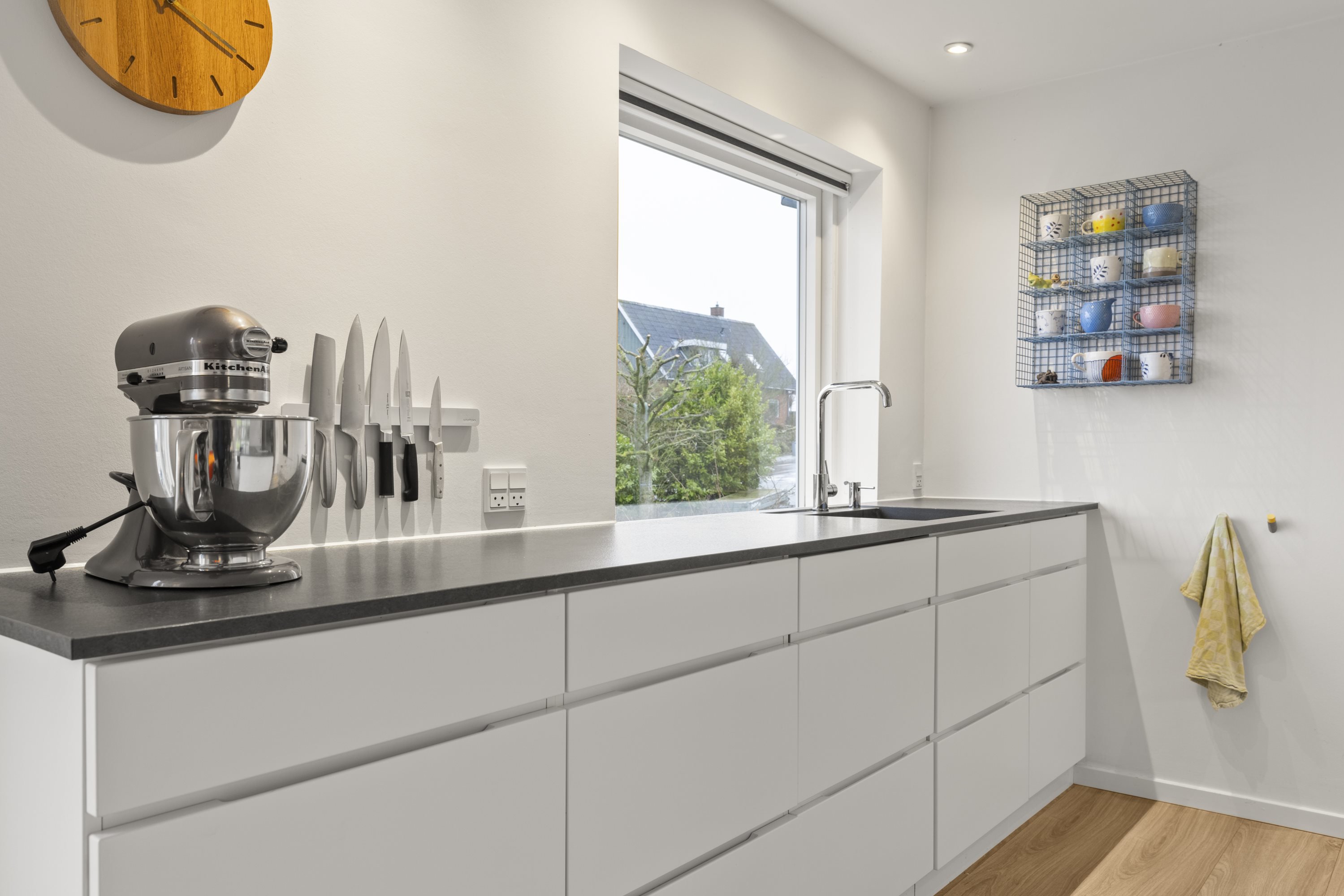 Fremhævet køkken billede i fuldskærmstilstand. Billede af Bjernemarksvej 35, Tåsinge, 5700 Svendborg