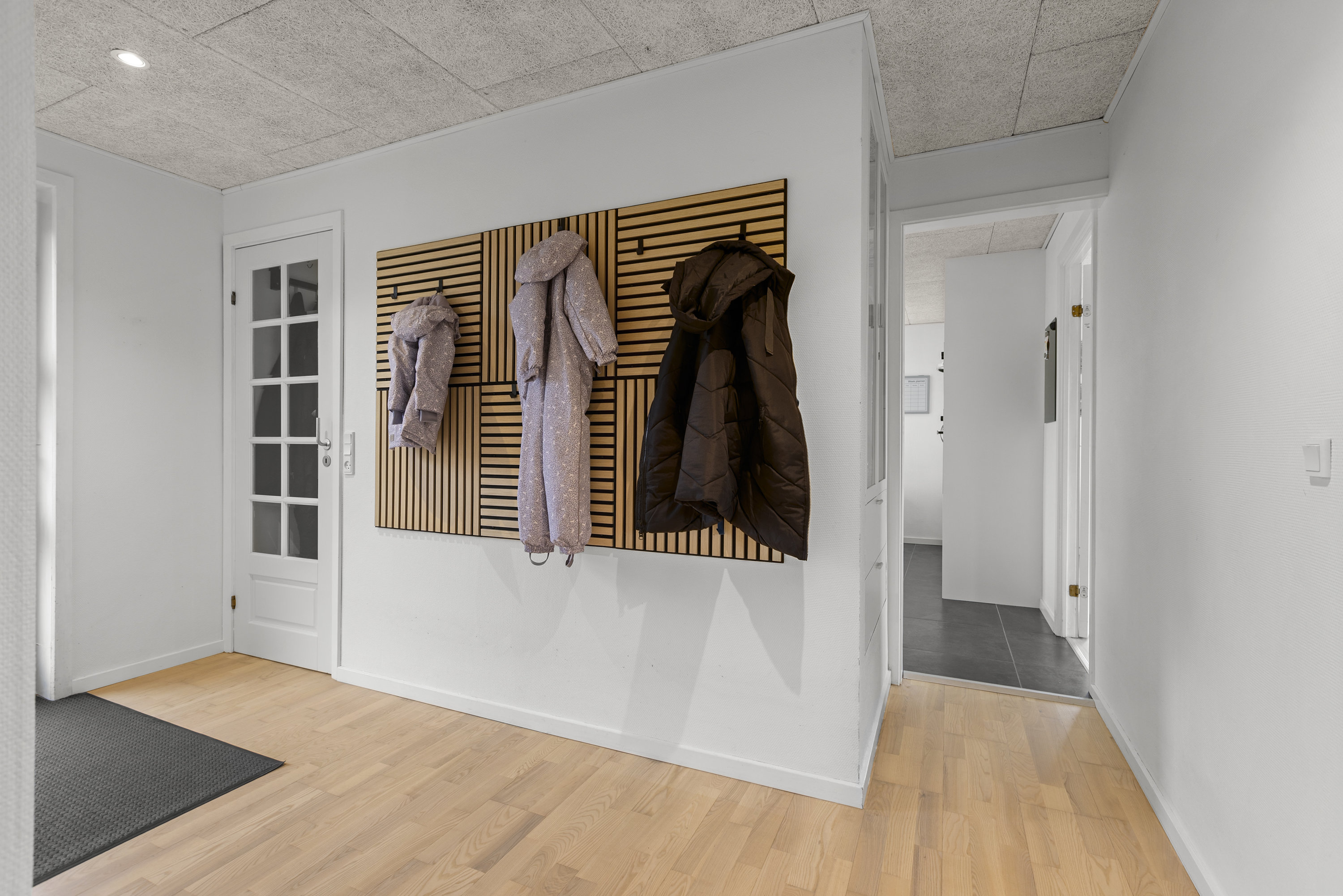 Fremhævet entré billede i fuldskærmstilstand. Billede af Lerchenfeldvej 47, 4400 Kalundborg