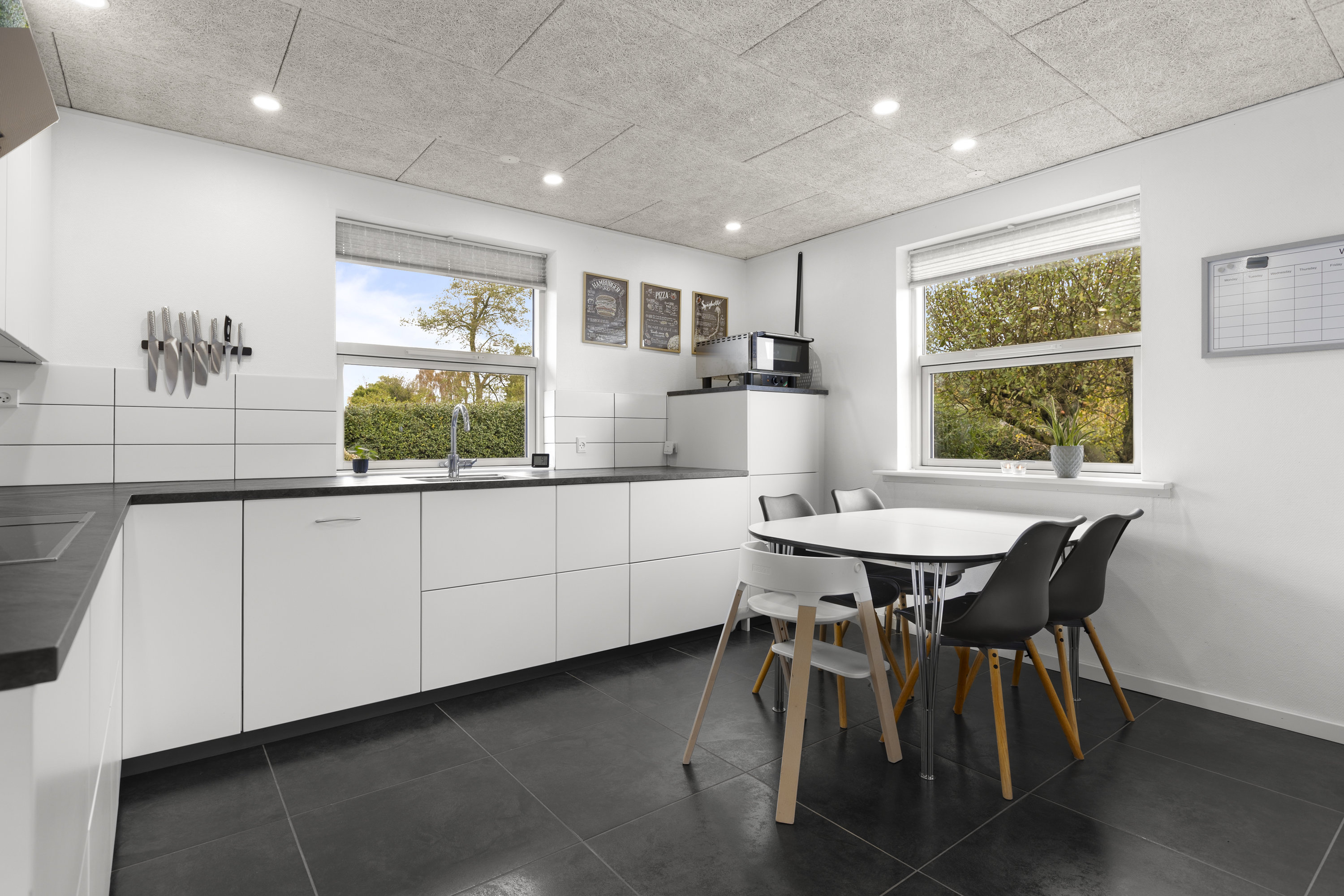 Fremhævet køkken billede i fuldskærmstilstand. Billede af Lerchenfeldvej 47, 4400 Kalundborg