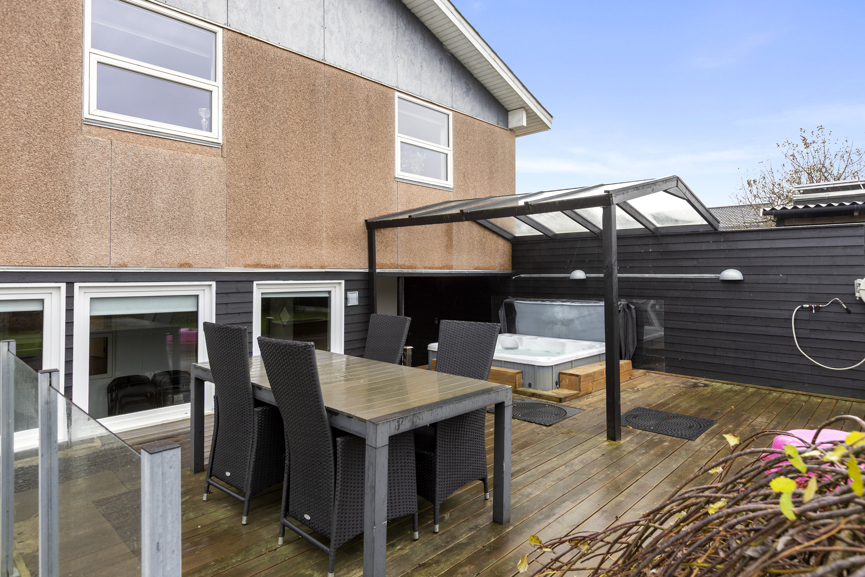 Fremhævet terrasse billede i fuldskærmstilstand. Billede af Lerchenfeldvej 47, 4400 Kalundborg