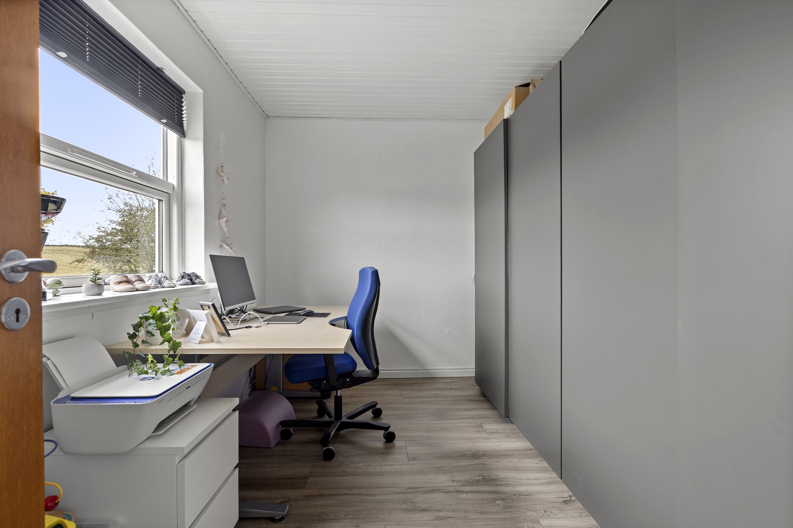 Fremhævet værelse billede i fuldskærmstilstand. Billede af Lerchenfeldvej 47, 4400 Kalundborg