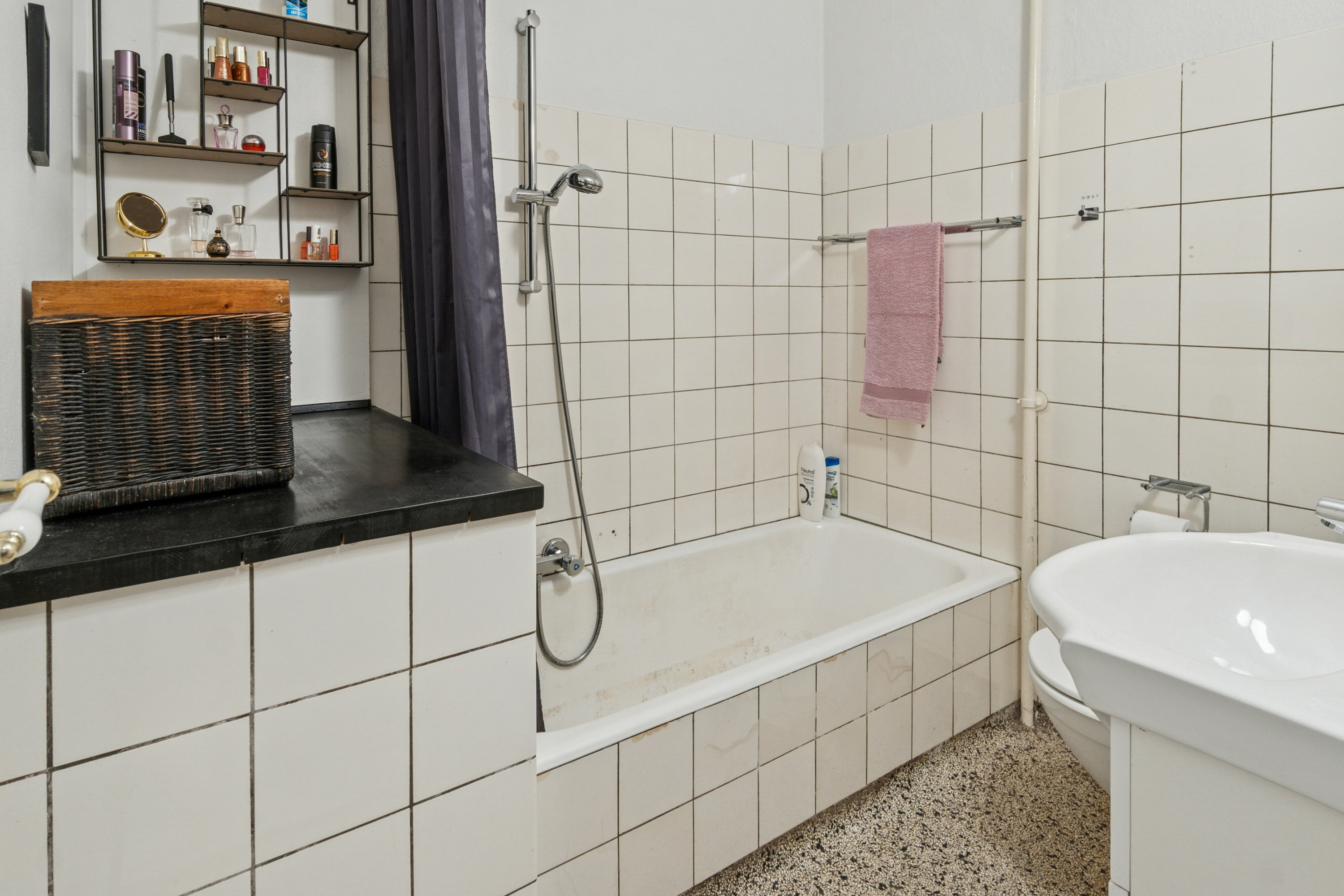 Fremhævet badeværelse billede i fuldskærmstilstand. Billede af Varmkærvej 11, Varmkær, 6040 Egtved