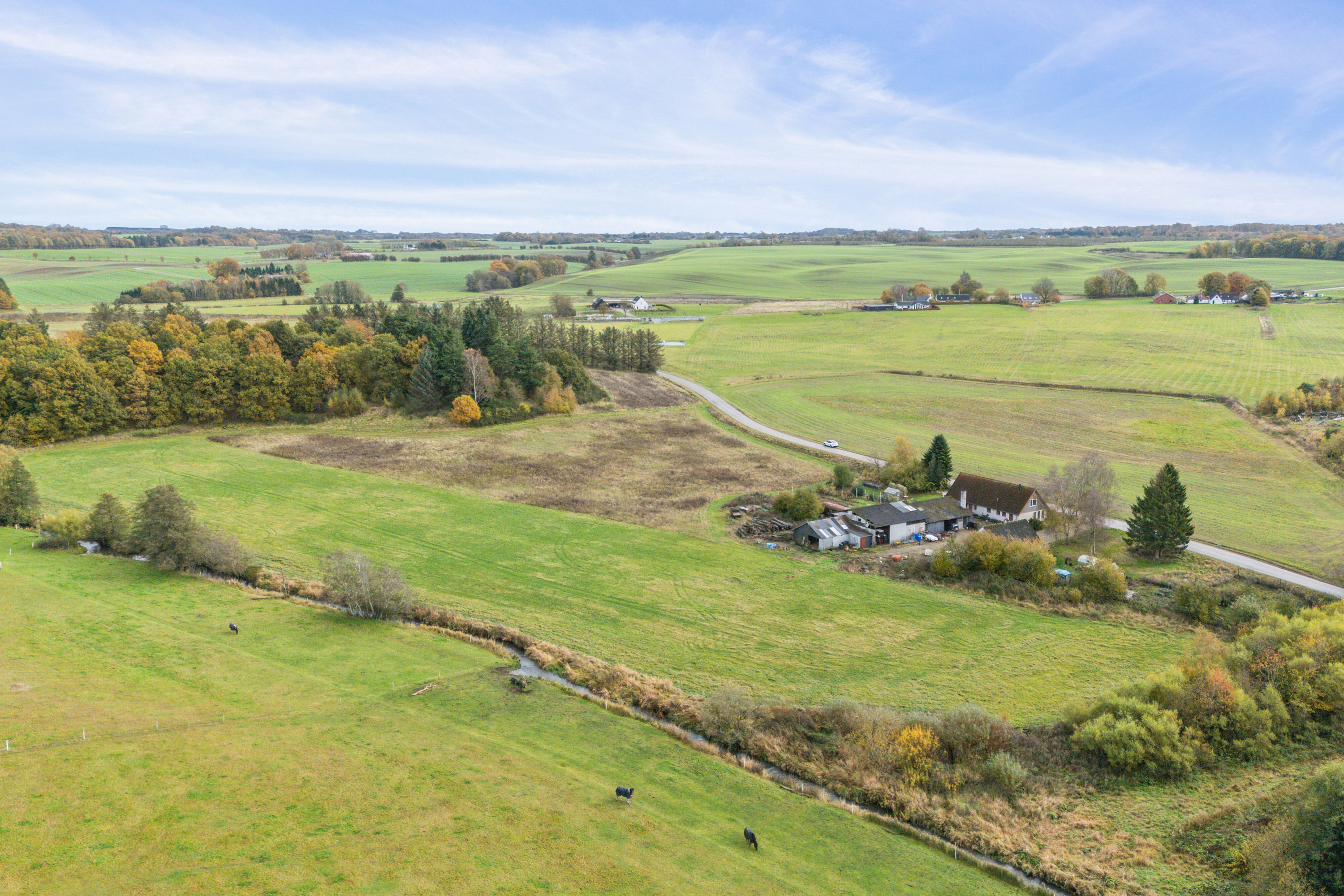 Fremhævet luftfoto billede i fuldskærmstilstand. Billede af Ådalsvej 9, Ørum, 8722 Hedensted