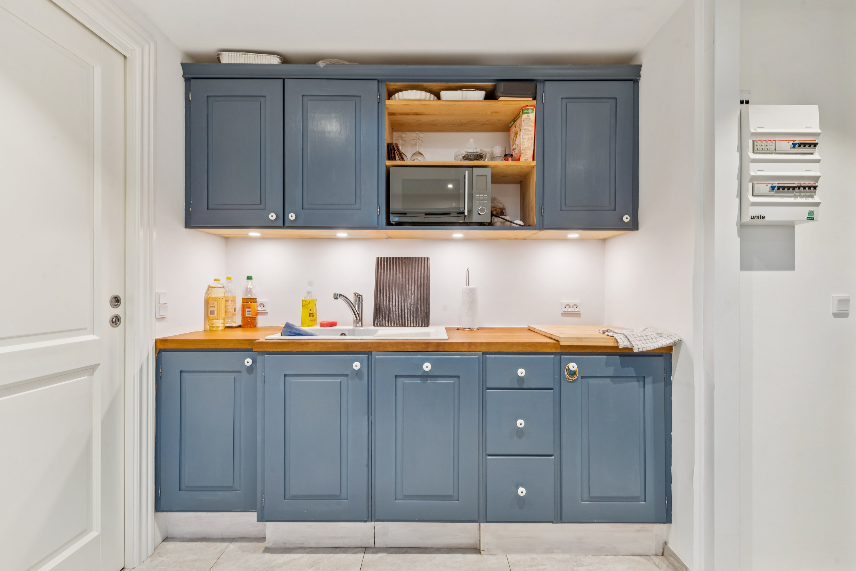 Fremhævet køkken billede i fuldskærmstilstand. Billede af Krogebjerg 1, 2720 Vanløse