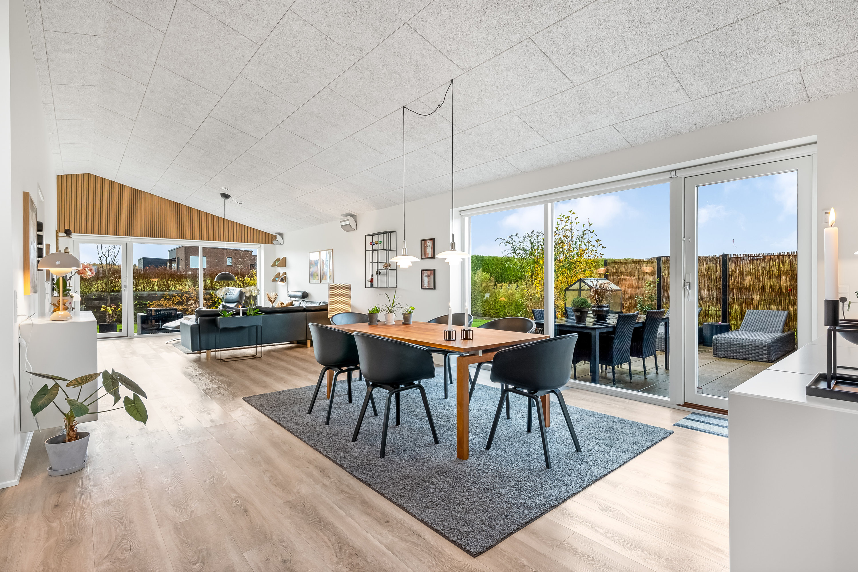 Fremhævet køkken alrum billede i fuldskærmstilstand. Billede af Under Hvidtjørnen 43, Halgårde, 7500 Holstebro