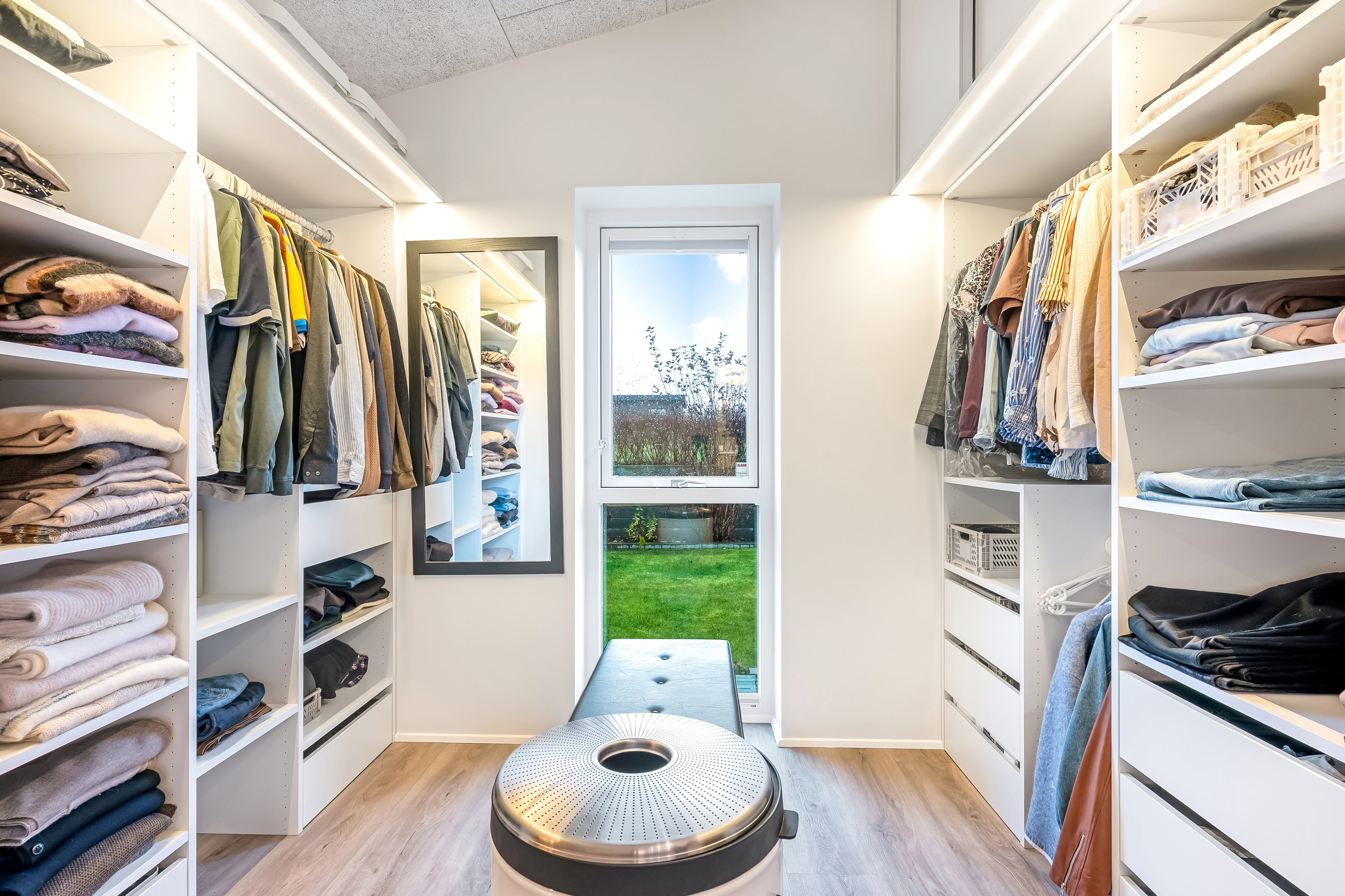 Fremhævet soveværelse billede i fuldskærmstilstand. Billede af Under Hvidtjørnen 43, Halgårde, 7500 Holstebro