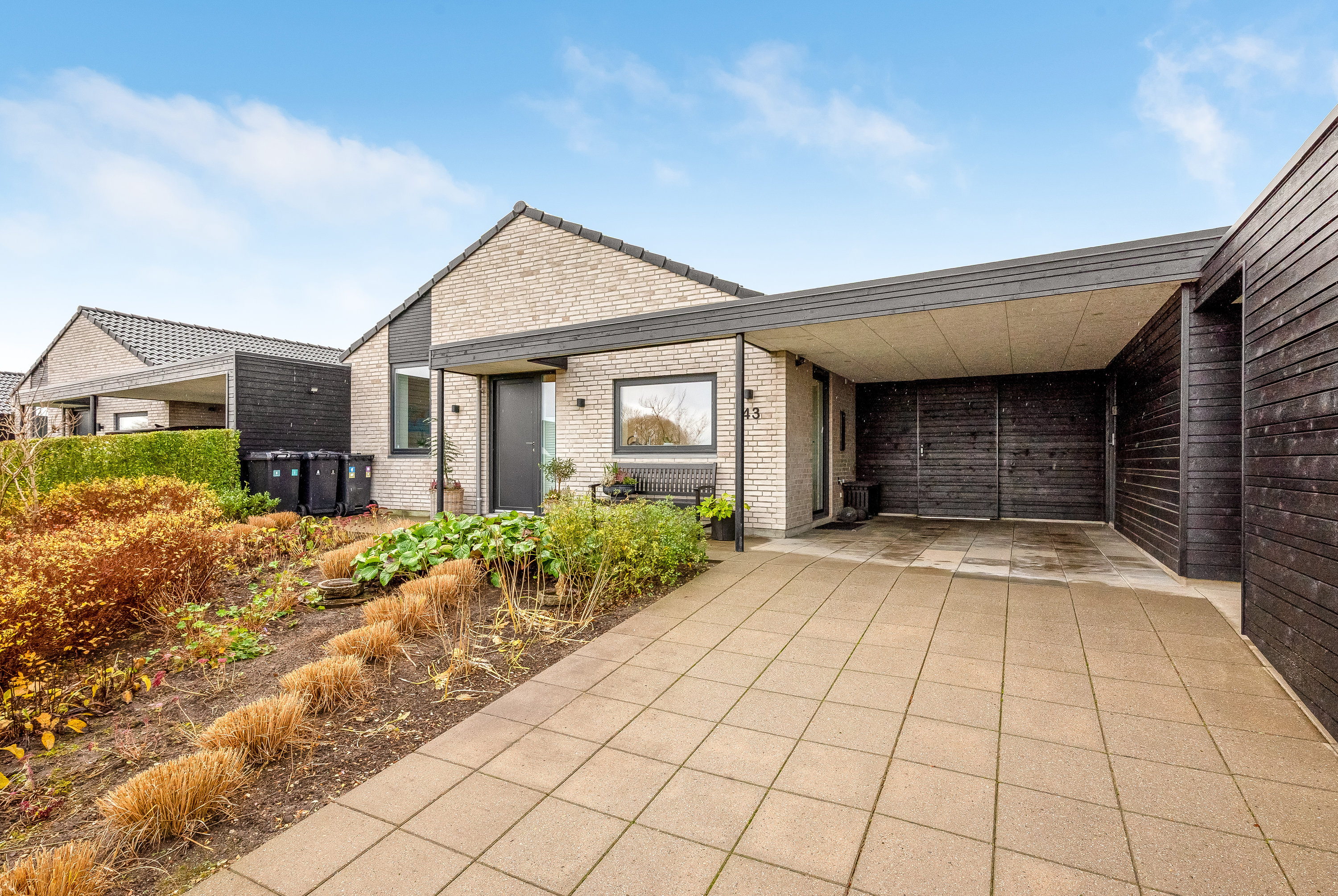 Fremhævet ejendommen billede i fuldskærmstilstand. Billede af Under Hvidtjørnen 43, Halgårde, 7500 Holstebro