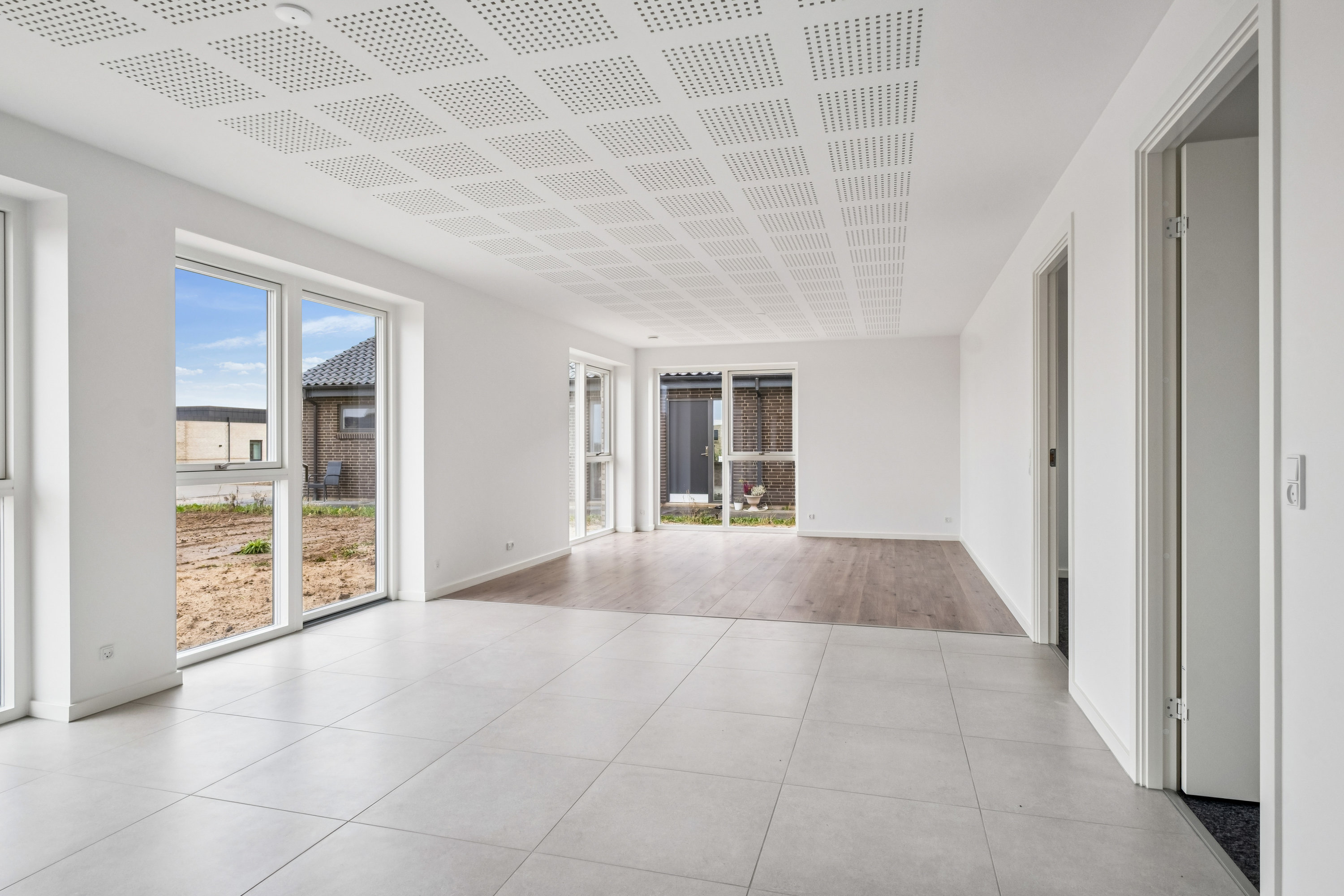 Fremhævet stue billede i fuldskærmstilstand. Billede af Georg Walther Andersens Vænge 8, Nebel, 8700 Horsens