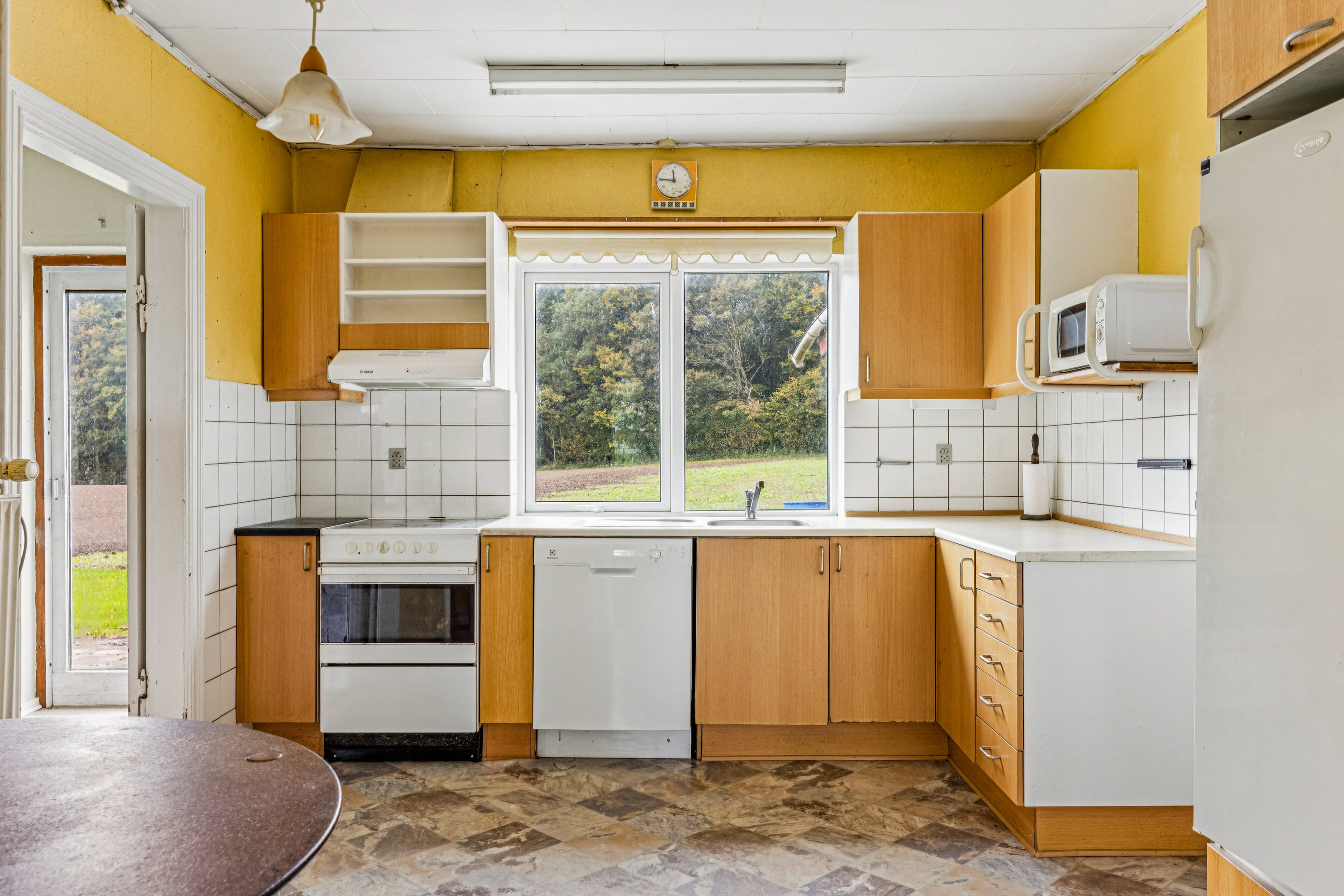 Fremhævet køkken billede i fuldskærmstilstand. Billede af Rønshovedvej 6, Rønshoved, 6340 Kruså