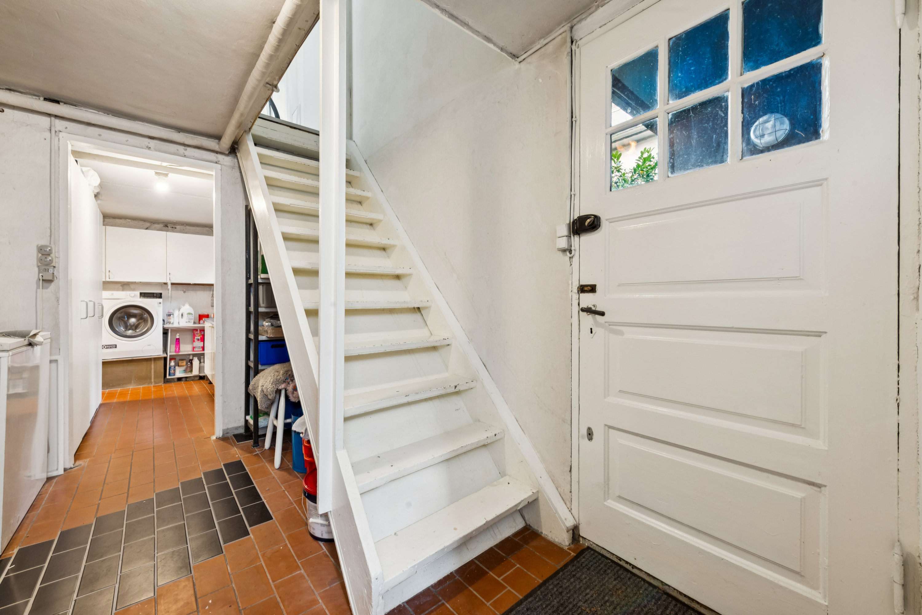 Fremhævet trappe billede i fuldskærmstilstand. Billede af Dalvangen 43, 2700 Brønshøj