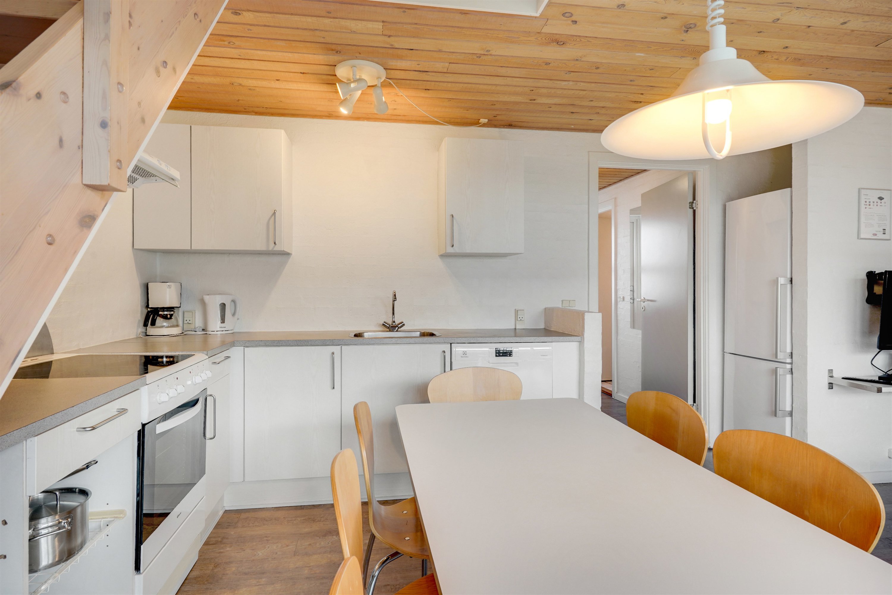 Fremhævet køkken billede i fuldskærmstilstand. Billede af Hovej 4A, 34., 6857 Blåvand