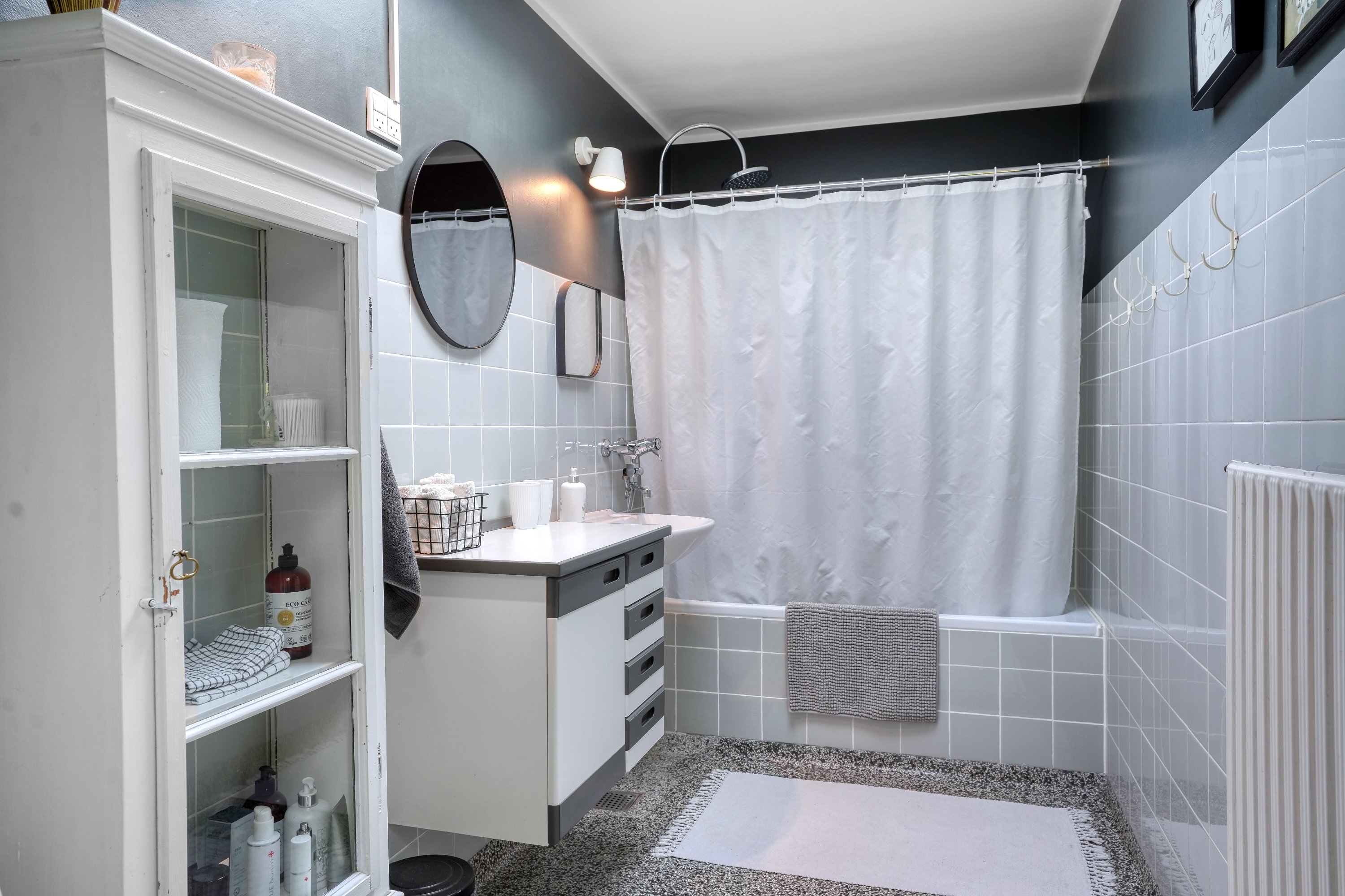 Fremhævet badeværelse billede i fuldskærmstilstand. Billede af Jupitervej 7, 3100 Hornbæk