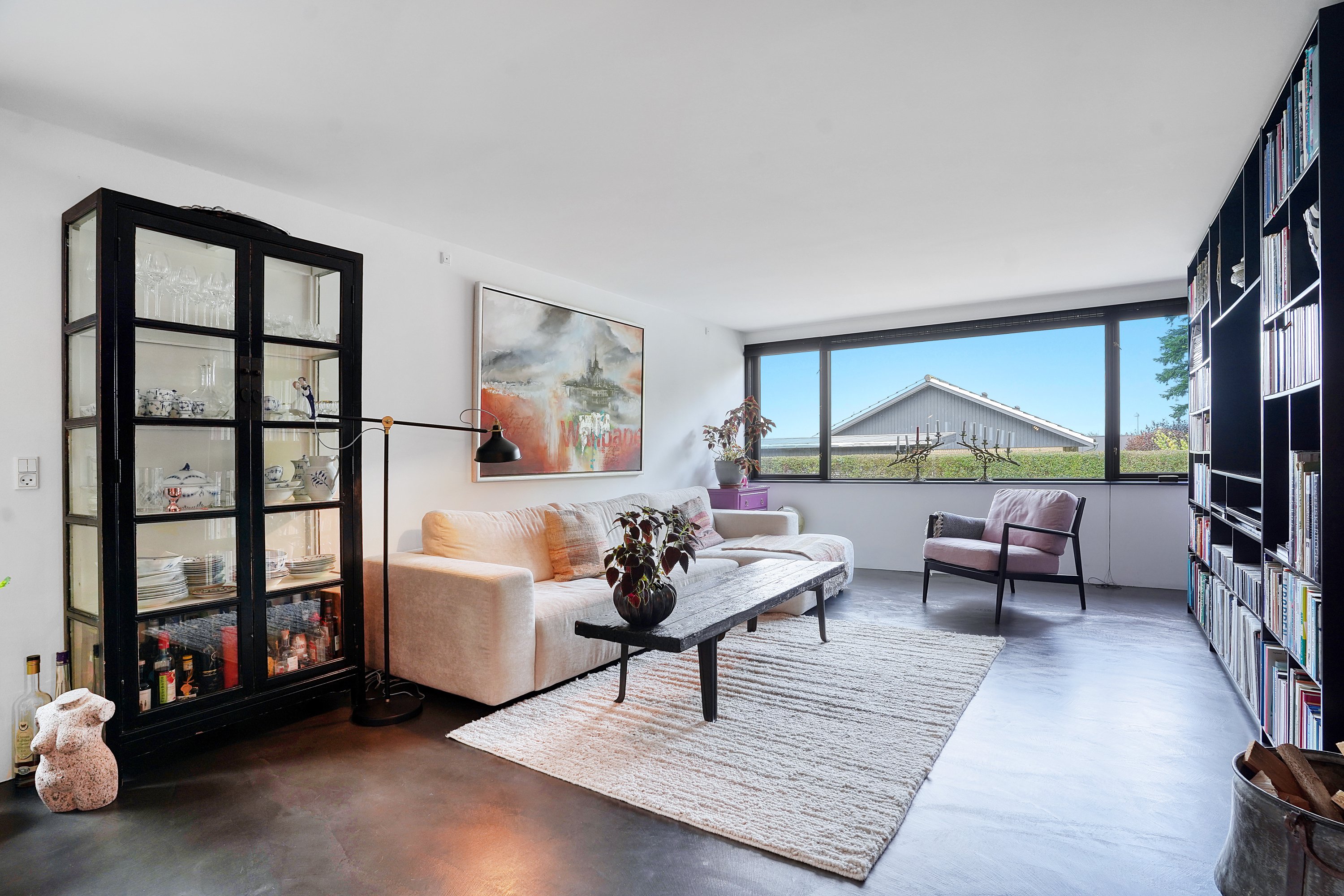 Fremhævet stue billede i fuldskærmstilstand. Billede af Jupitervej 7, 3100 Hornbæk