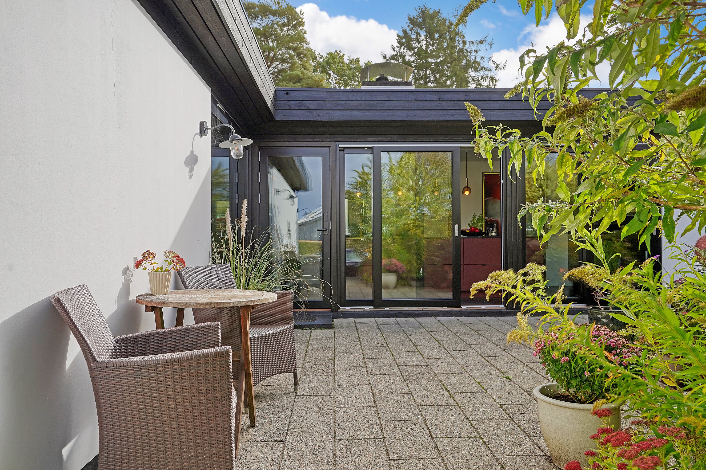 Fremhævet terrasse billede i fuldskærmstilstand. Billede af Jupitervej 7, 3100 Hornbæk