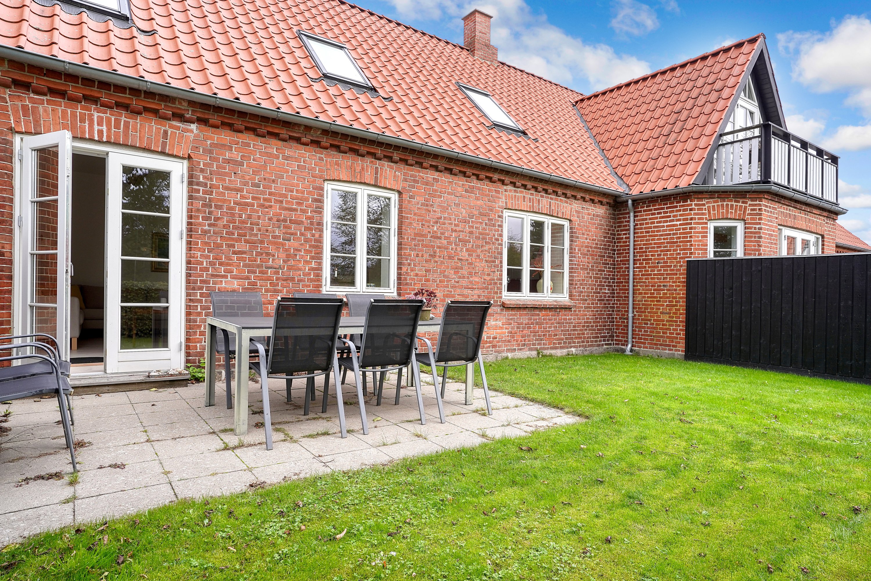 Fremhævet terrasse billede i fuldskærmstilstand. Billede af Agerkær 18C, Udsholt, 3250 Gilleleje