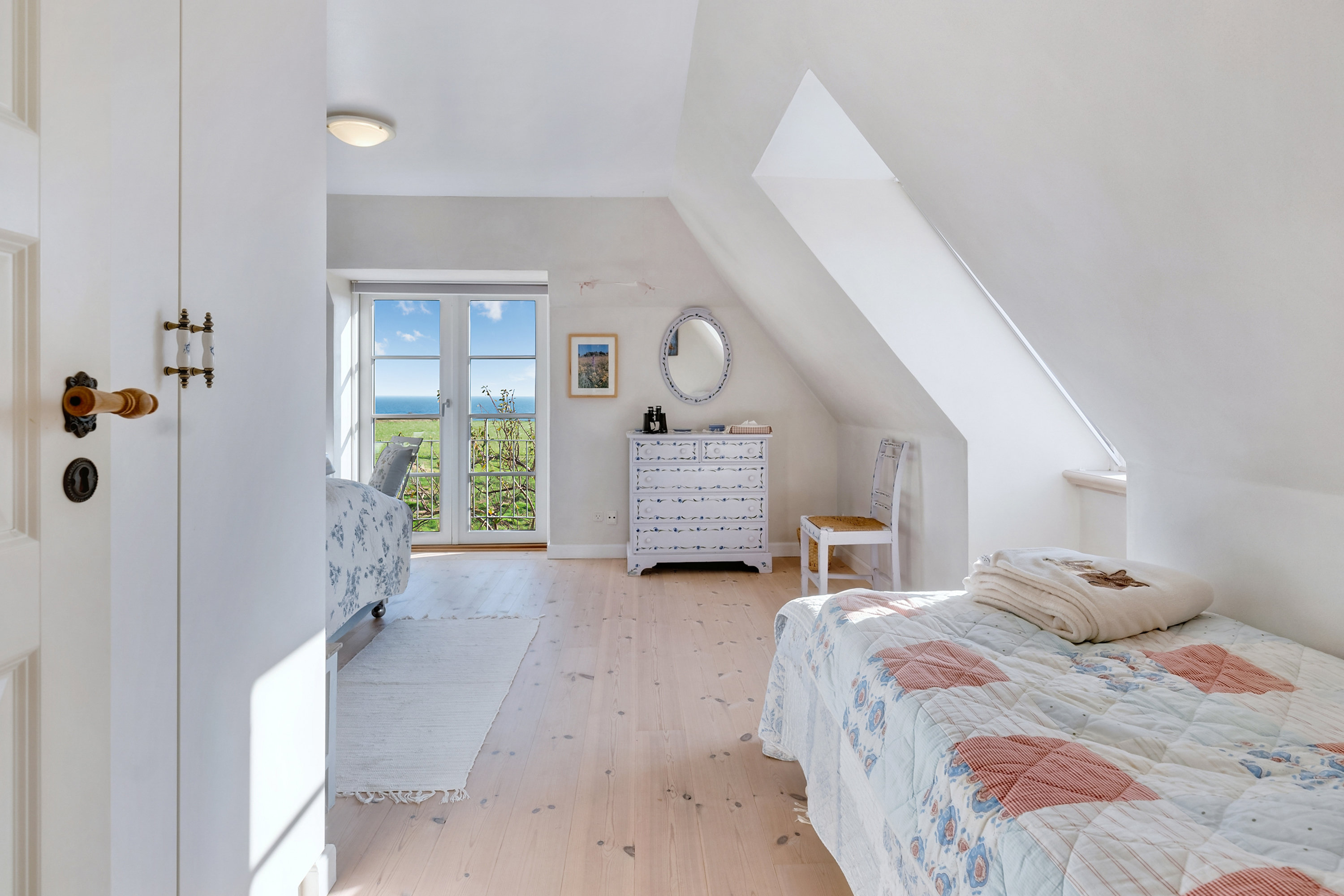 Fremhævet soveværelse billede i fuldskærmstilstand. Billede af Havsmarken 1, 5970 Ærøskøbing
