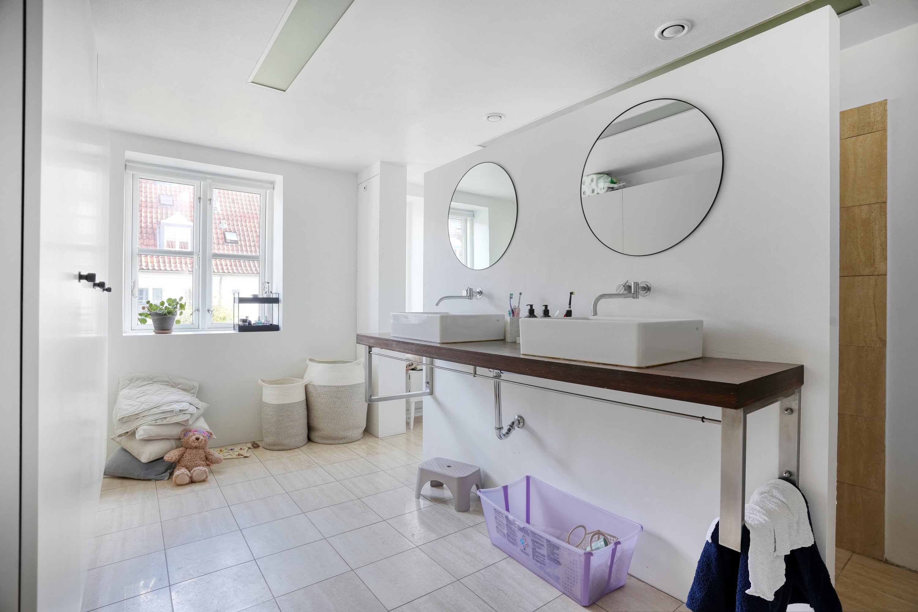 Fremhævet badeværelse billede i fuldskærmstilstand. Billede af Vibekegade 17, 2100 København Ø