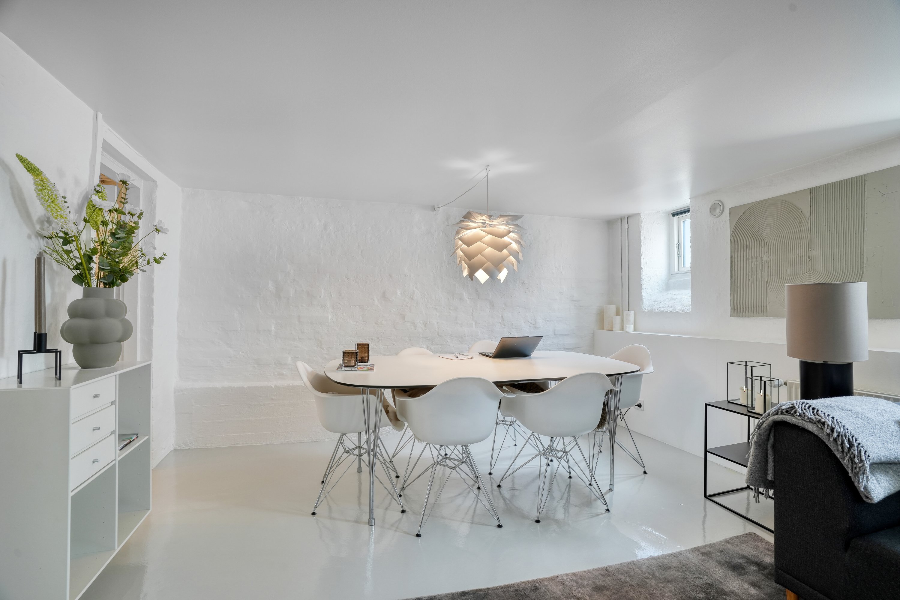 Fremhævet spisestue billede i fuldskærmstilstand. Billede af Vibekegade 17, 2100 København Ø