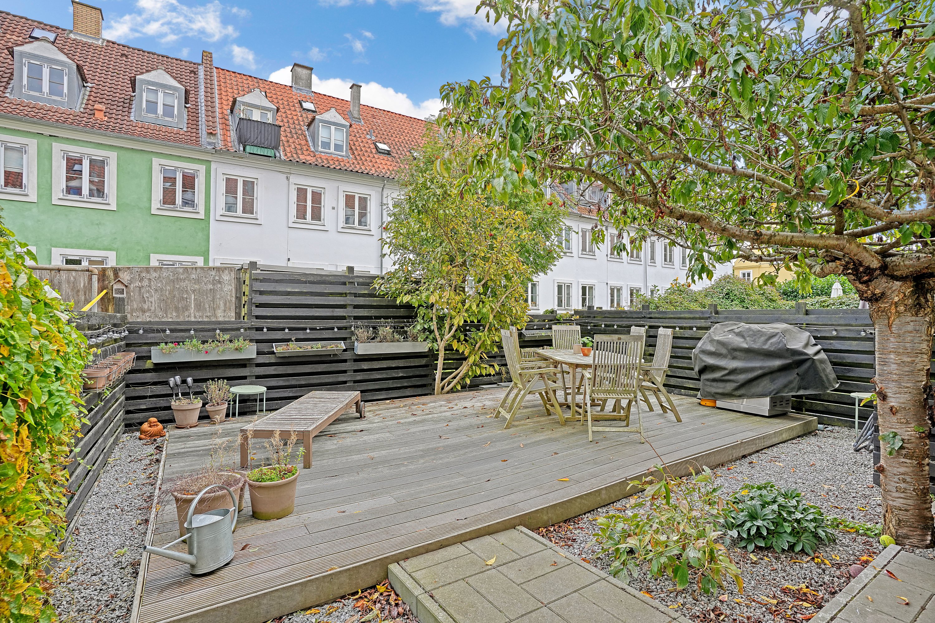 Fremhævet terrasse billede i fuldskærmstilstand. Billede af Vibekegade 17, 2100 København Ø