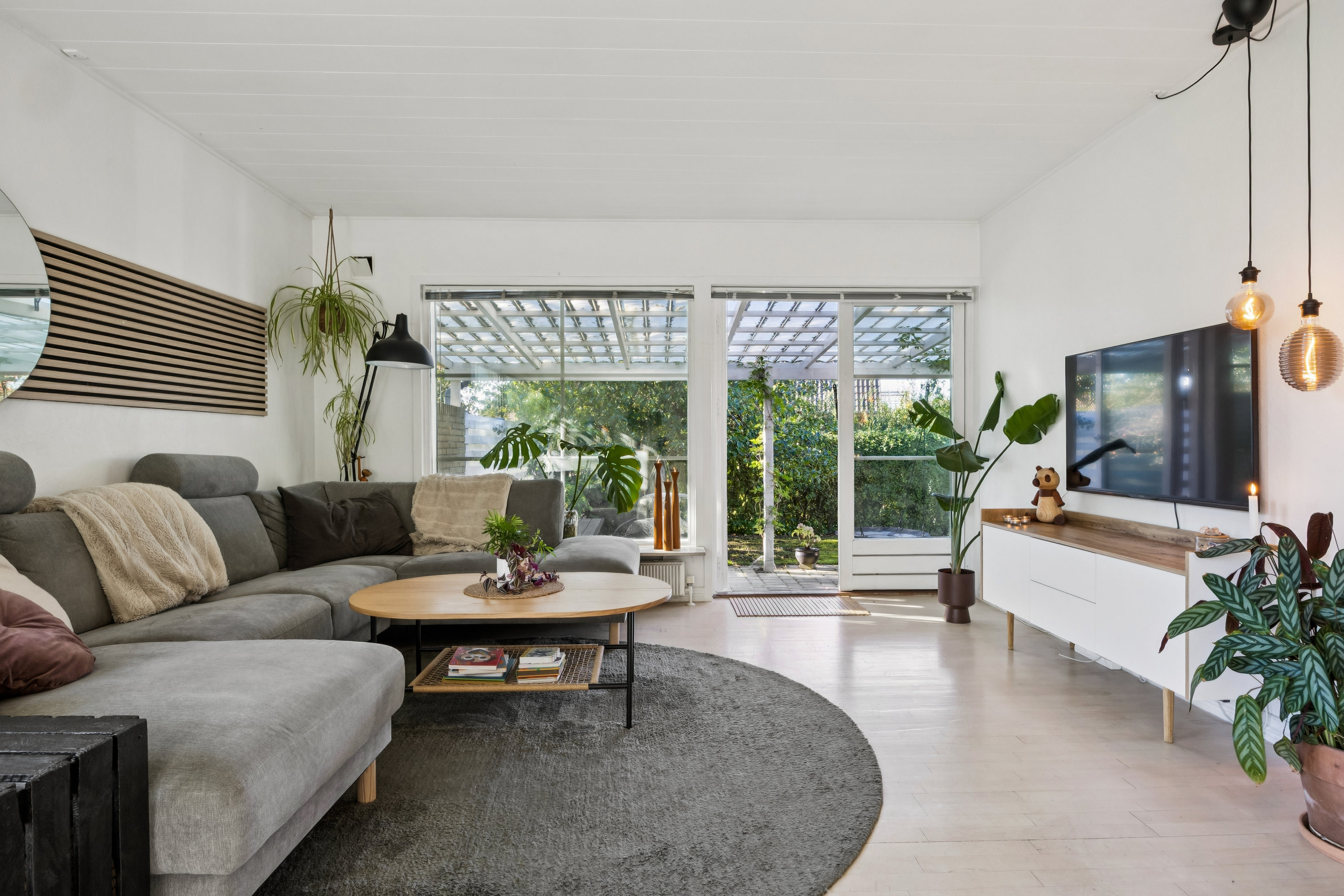 Fremhævet stue billede i fuldskærmstilstand. Billede af Toftevej 2, 4270 Høng