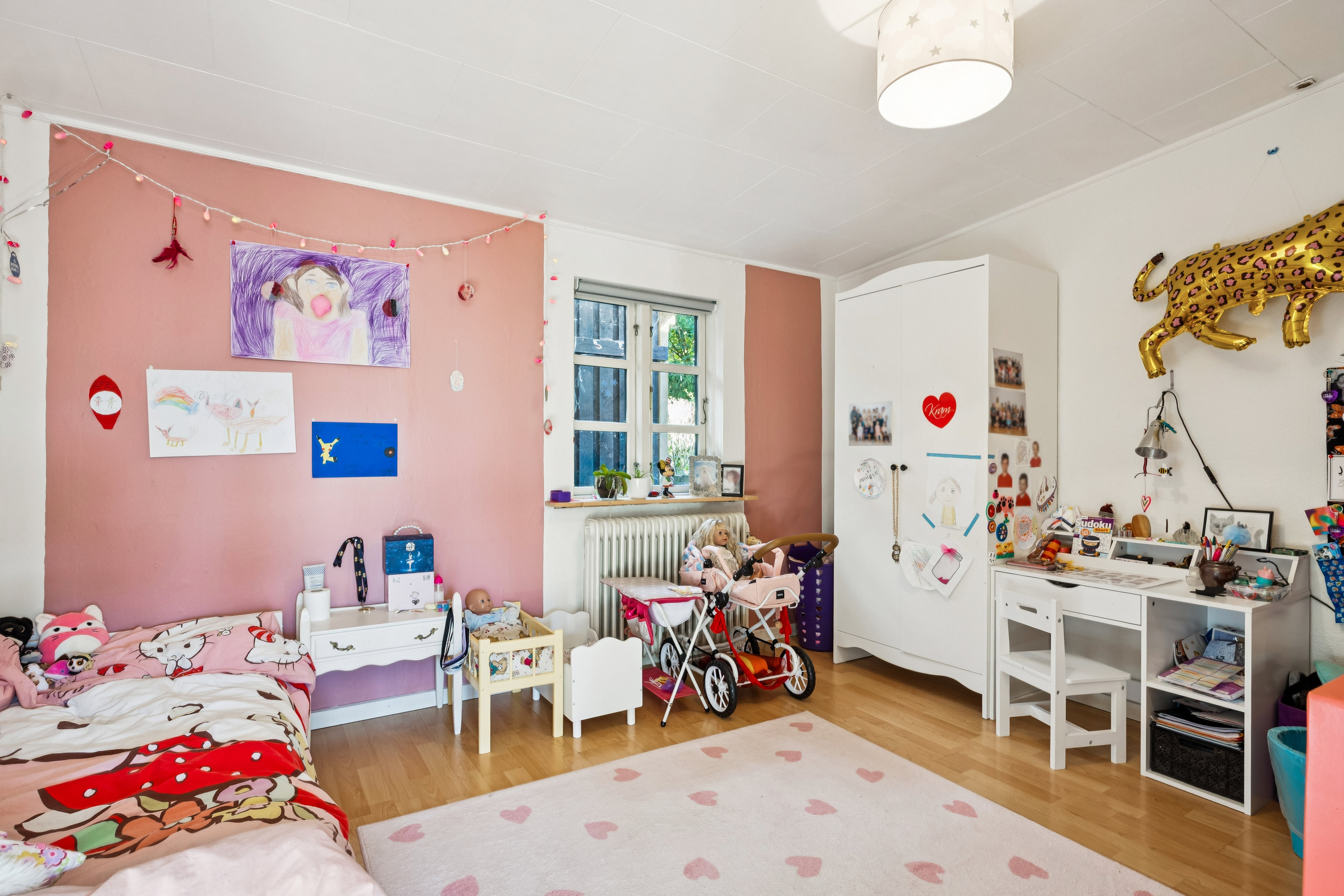 Fremhævet stue billede i fuldskærmstilstand. Billede af Skovvej 15B, 4291 Ruds Vedby