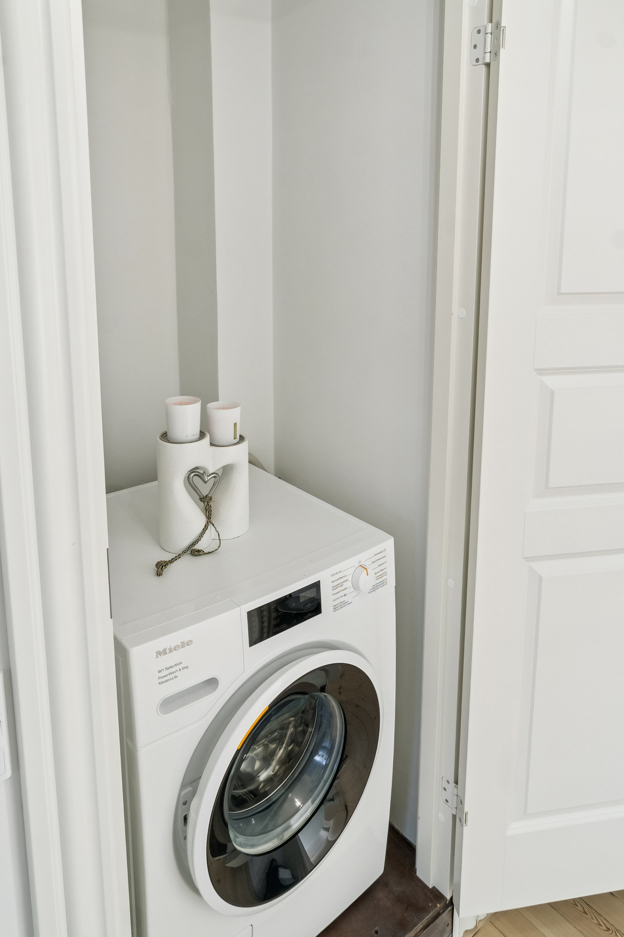 Fremhævet badeværelse billede i fuldskærmstilstand. Billede af Blidahpark 7, 1. th., 2900 Hellerup